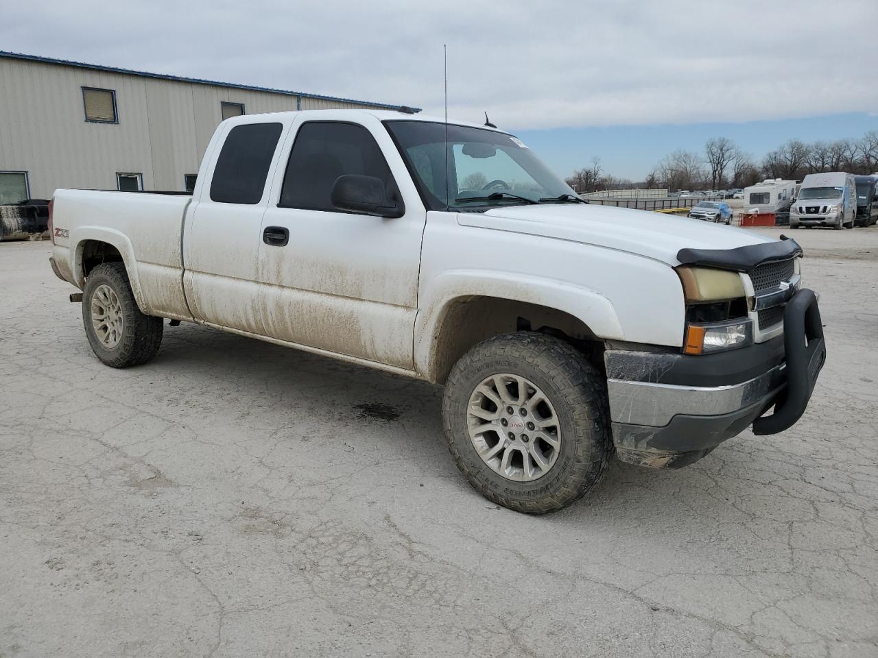 Photo 3 VIN: 1GCEK19B65E147086 - CHEVROLET SILVERADO 