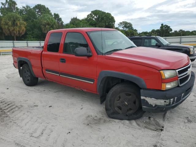 Photo 3 VIN: 1GCEK19B66E256472 - CHEVROLET SILVERADO 