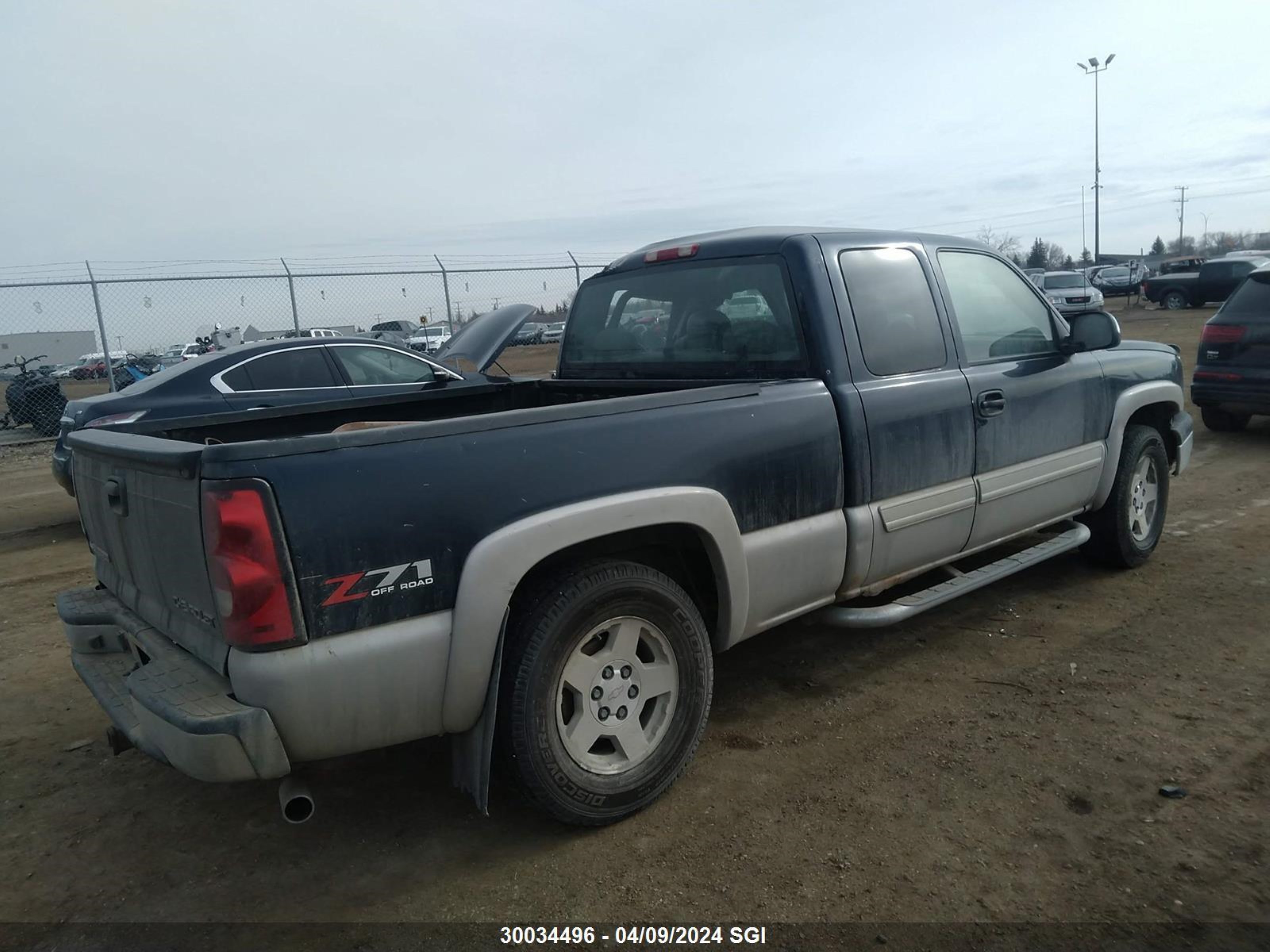 Photo 3 VIN: 1GCEK19B85Z160429 - CHEVROLET SILVERADO 