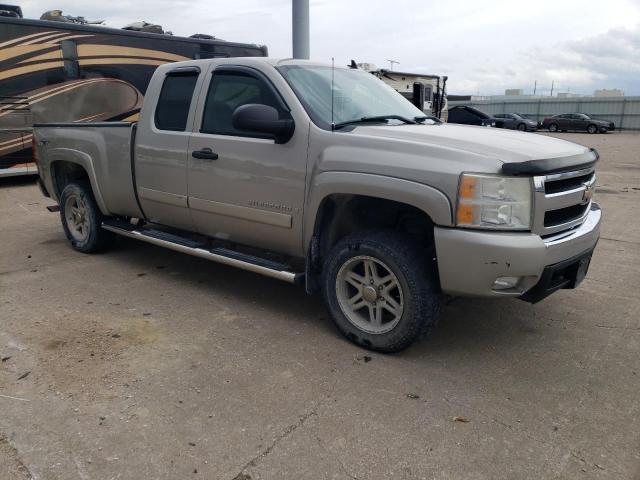 Photo 3 VIN: 1GCEK19C07Z563221 - CHEVROLET SILVERADO 