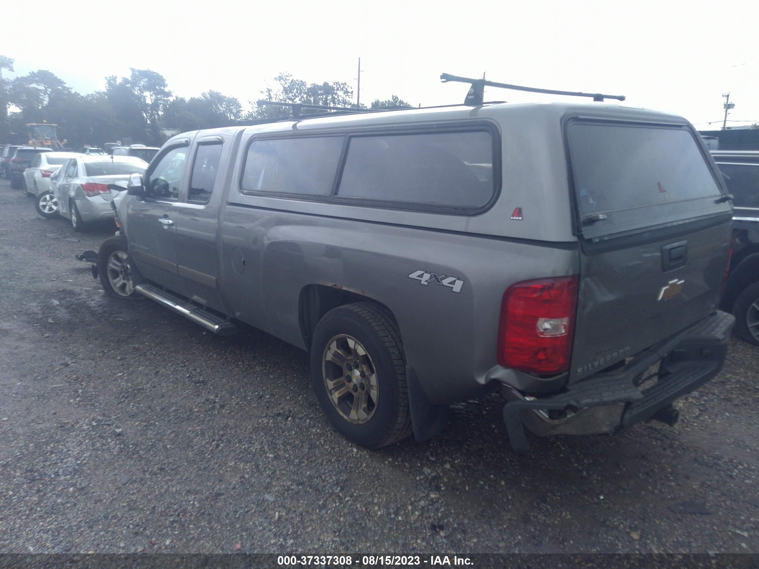 Photo 2 VIN: 1GCEK19J17E503504 - CHEVROLET SILVERADO 