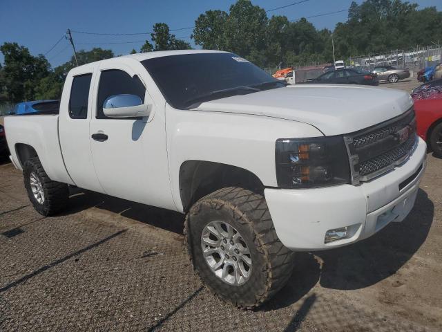 Photo 3 VIN: 1GCEK19J18Z275563 - CHEVROLET SILVERADO 