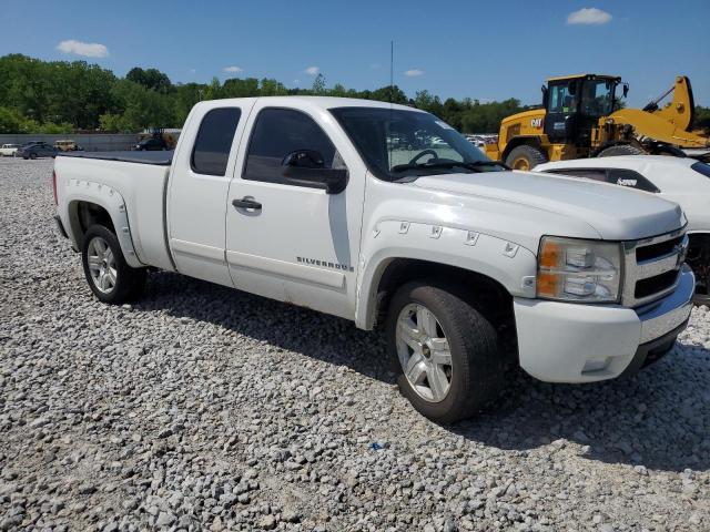 Photo 3 VIN: 1GCEK19J28Z241194 - CHEVROLET SILVERADO 