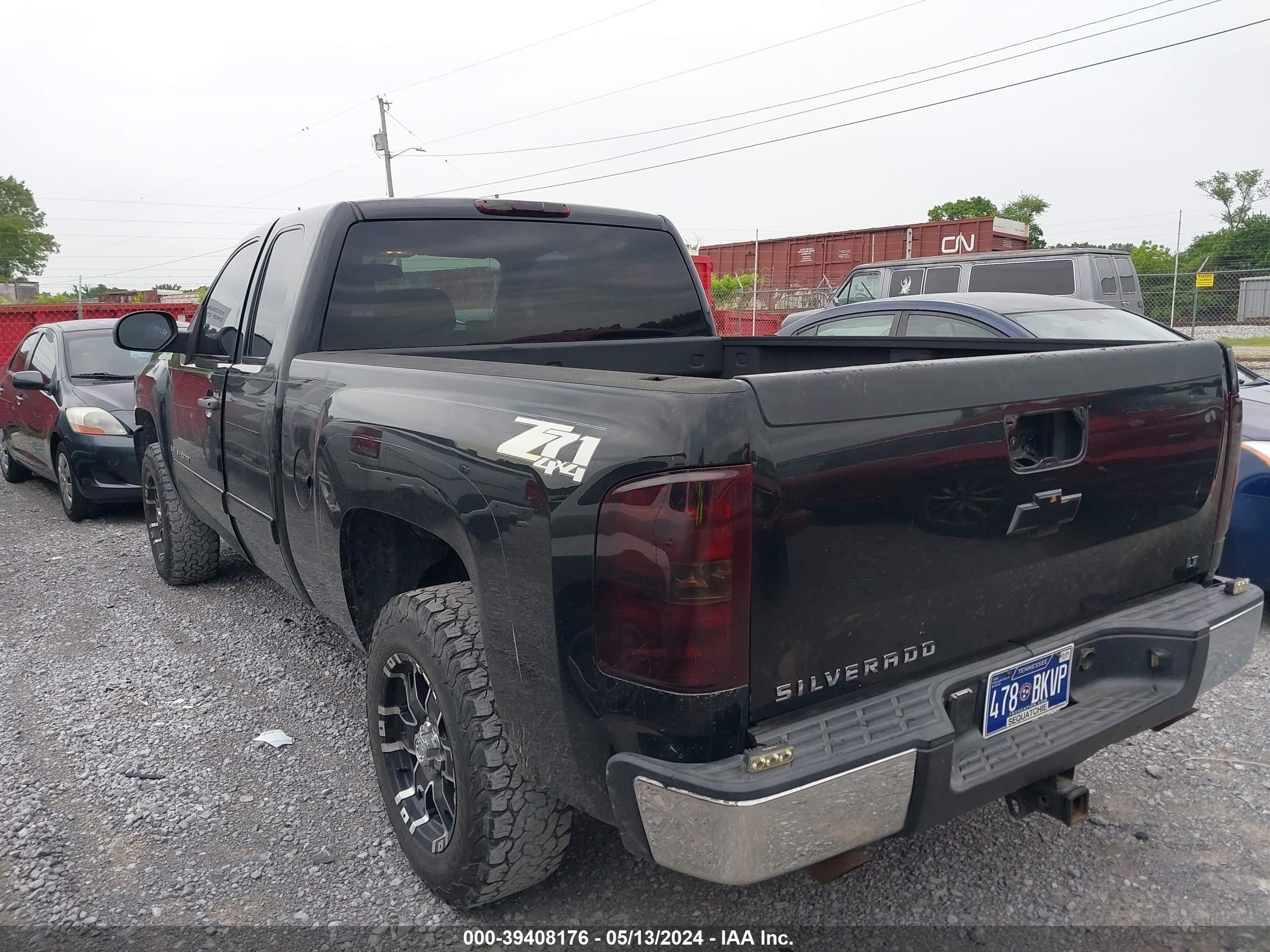 Photo 2 VIN: 1GCEK19J47Z621751 - CHEVROLET SILVERADO 