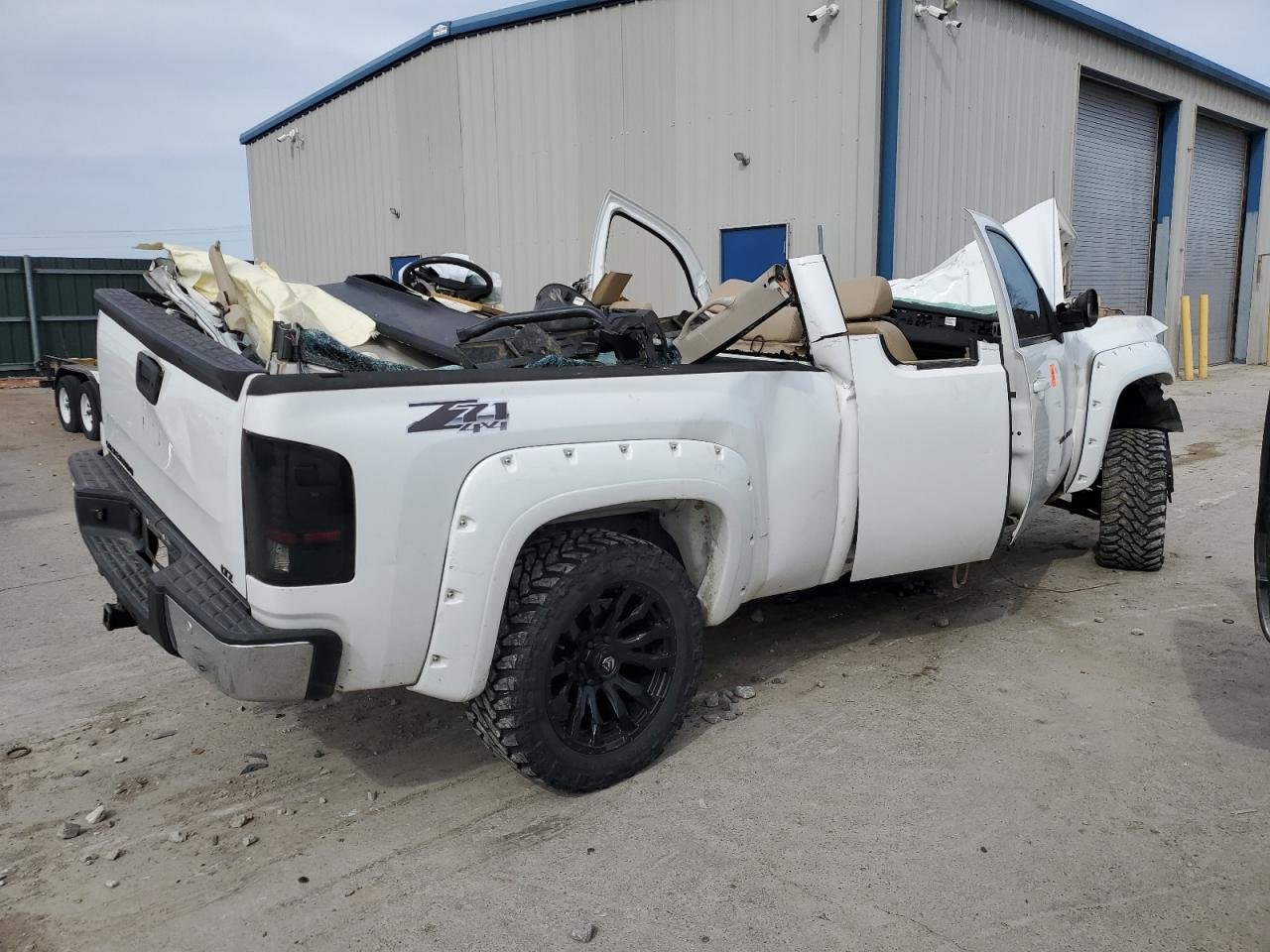 Photo 2 VIN: 1GCEK19J48Z316722 - CHEVROLET SILVERADO 