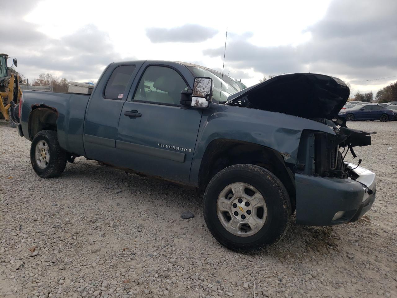 Photo 3 VIN: 1GCEK19J58Z104198 - CHEVROLET SILVERADO 