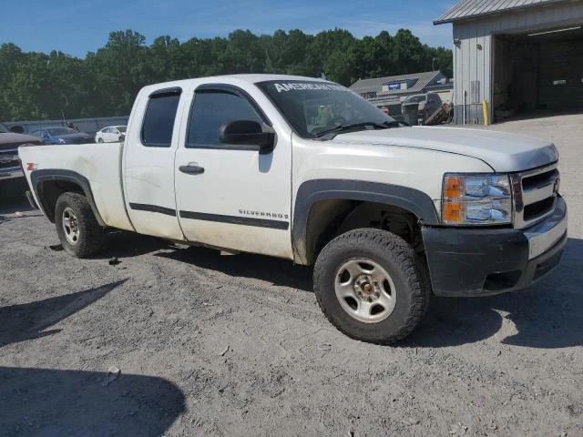 Photo 3 VIN: 1GCEK19J58Z273640 - CHEVROLET SILVERADO 