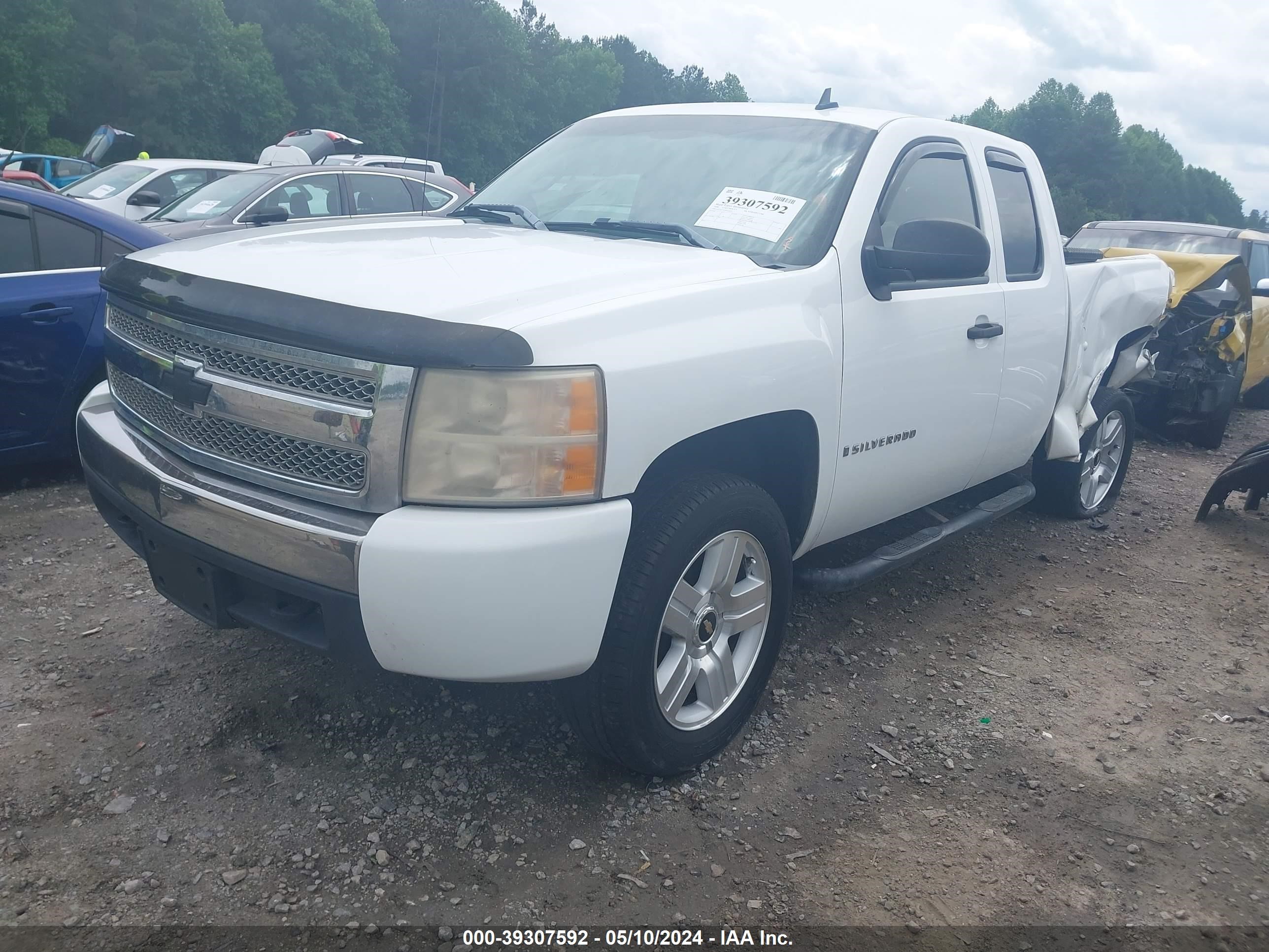 Photo 1 VIN: 1GCEK19J78Z258265 - CHEVROLET SILVERADO 