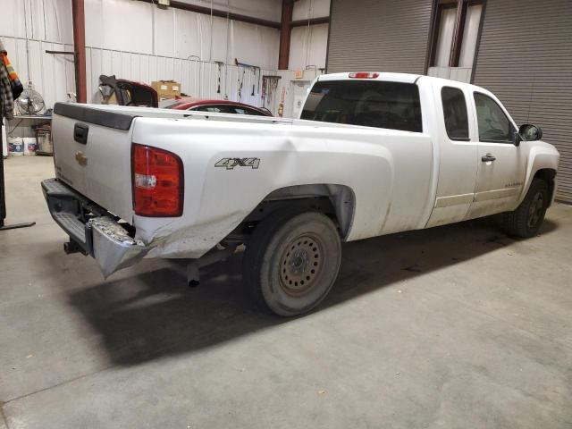 Photo 2 VIN: 1GCEK19J88E163673 - CHEVROLET SILVERADO 