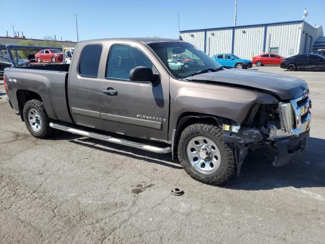 Photo 3 VIN: 1GCEK19J97E502830 - CHEVROLET SILVERADO 