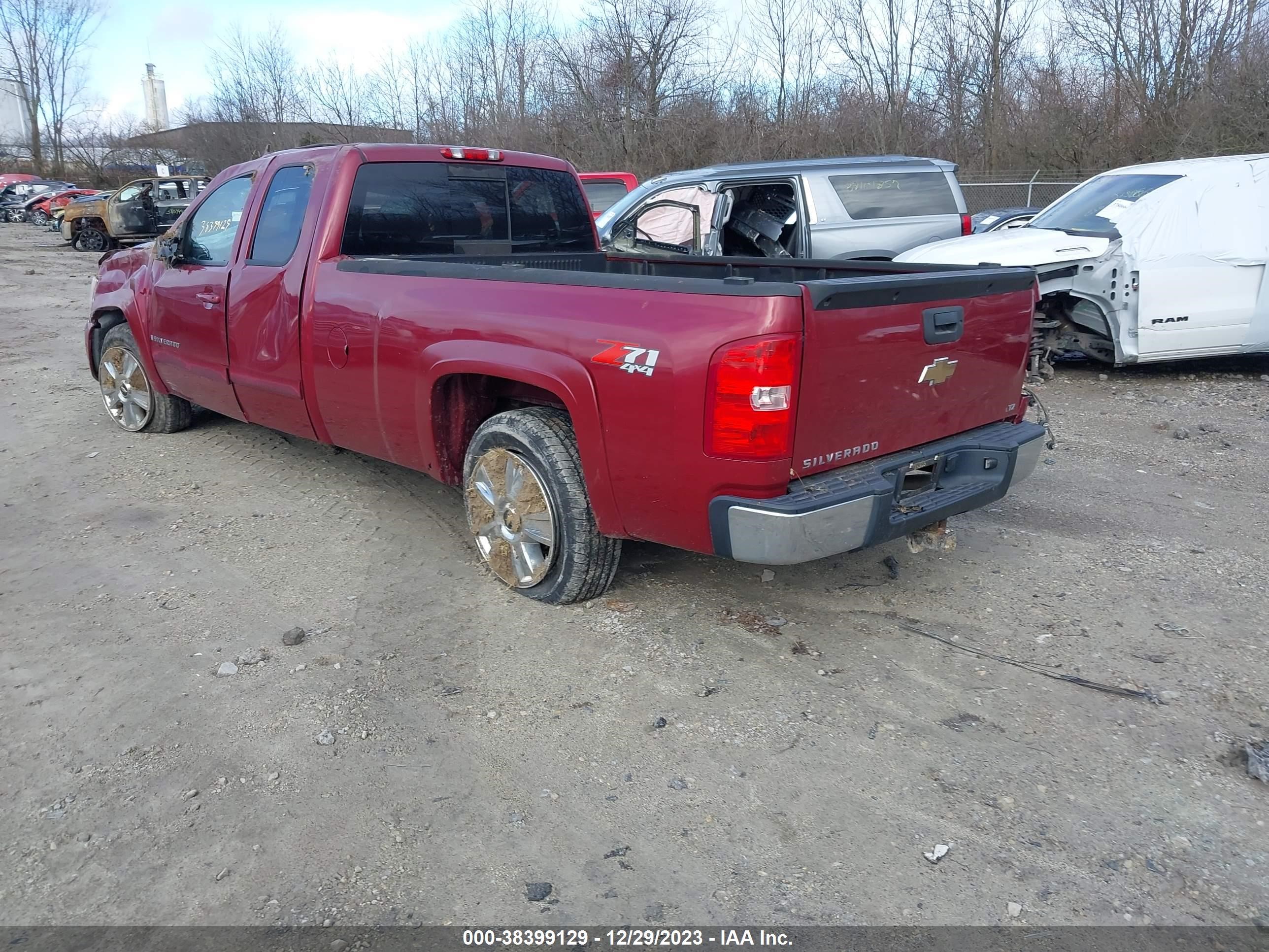 Photo 2 VIN: 1GCEK19J97E570108 - CHEVROLET SILVERADO 