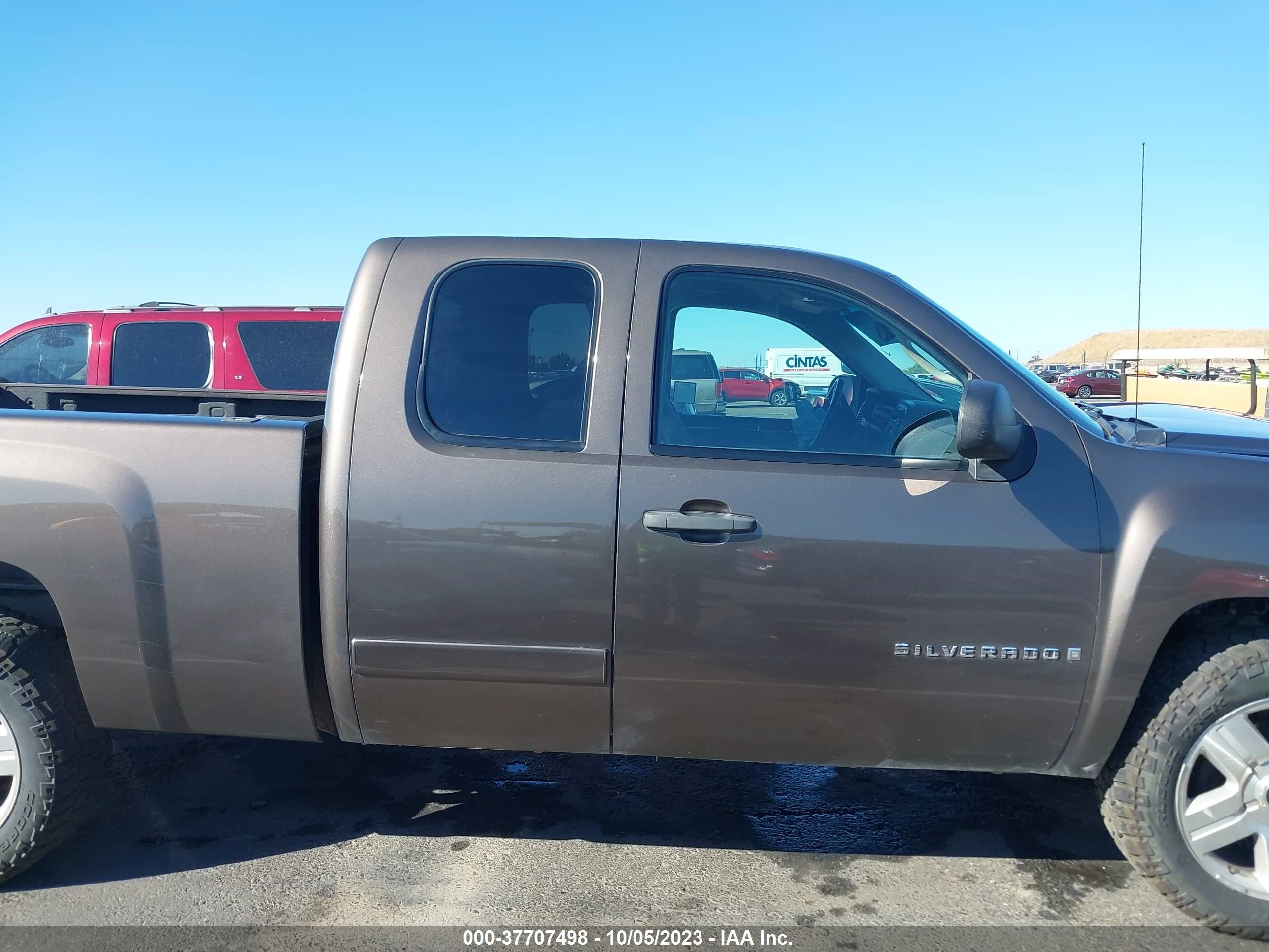 Photo 13 VIN: 1GCEK19J98Z253181 - CHEVROLET SILVERADO 