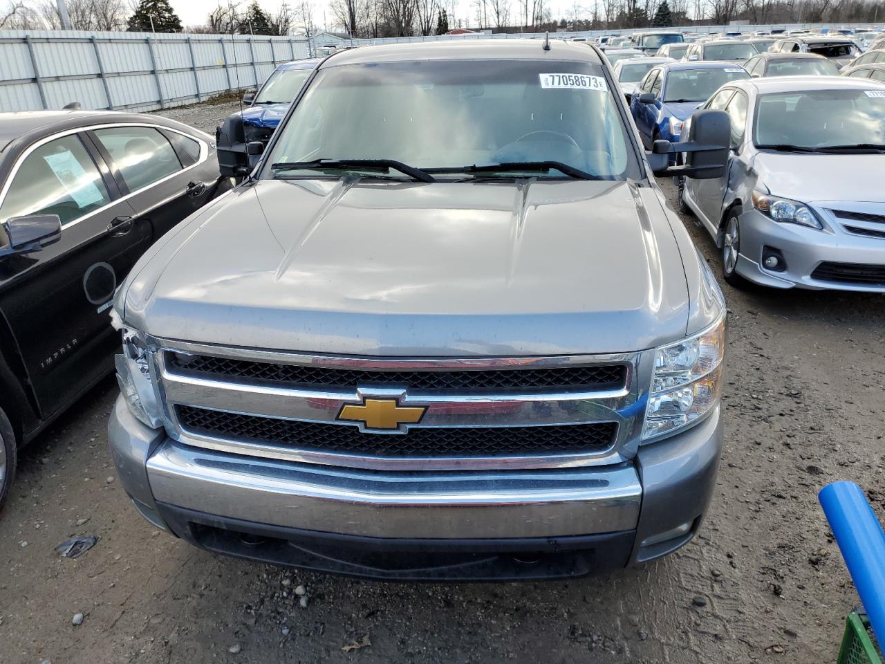 Photo 4 VIN: 1GCEK19JX7E500407 - CHEVROLET SILVERADO 