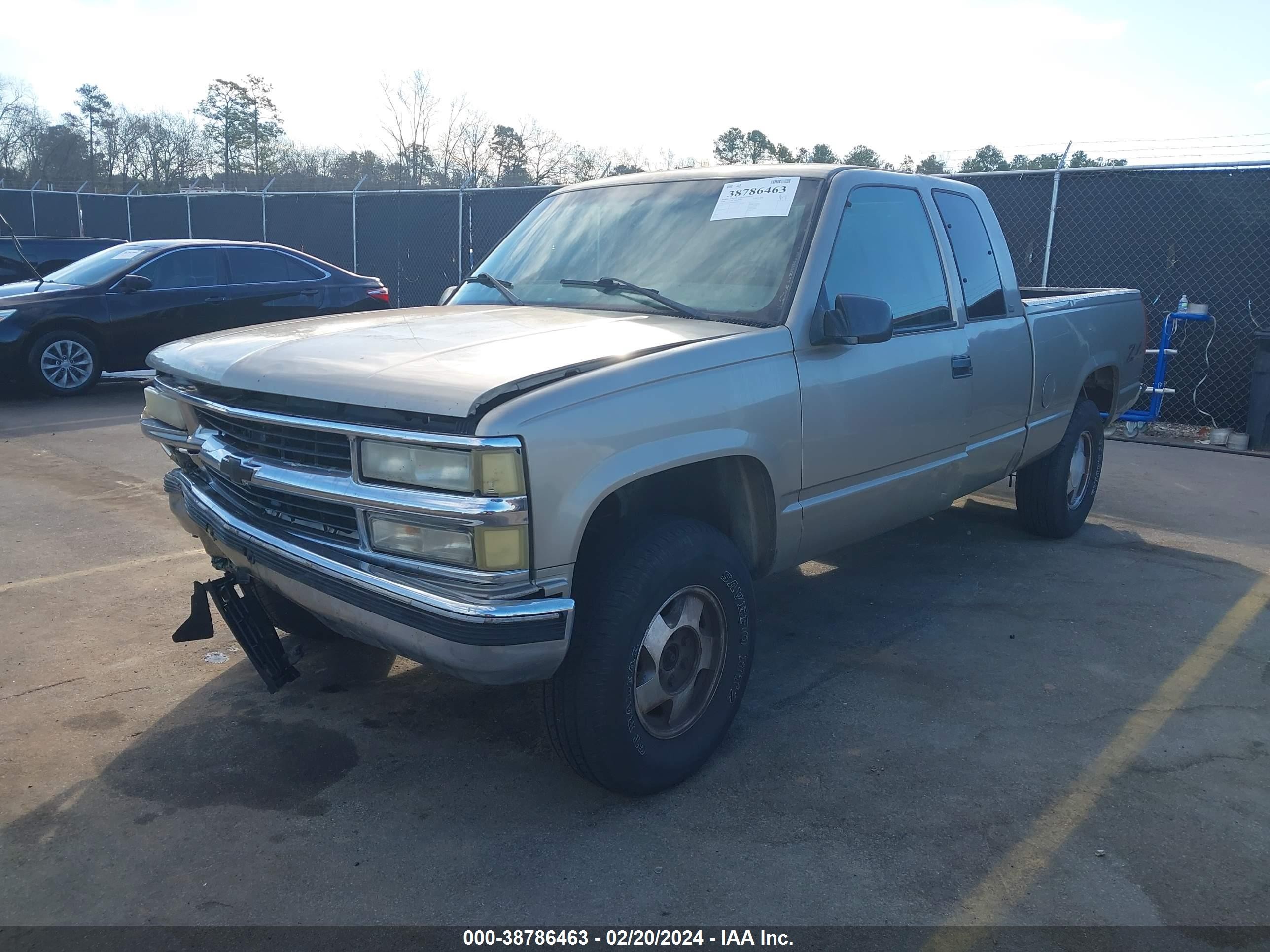 Photo 1 VIN: 1GCEK19R4WR148115 - CHEVROLET GMT-400 