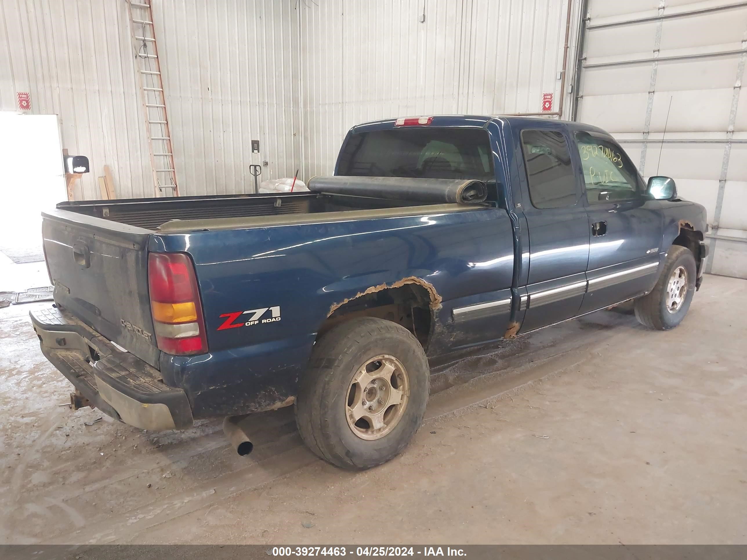 Photo 3 VIN: 1GCEK19T02E258320 - CHEVROLET SILVERADO 