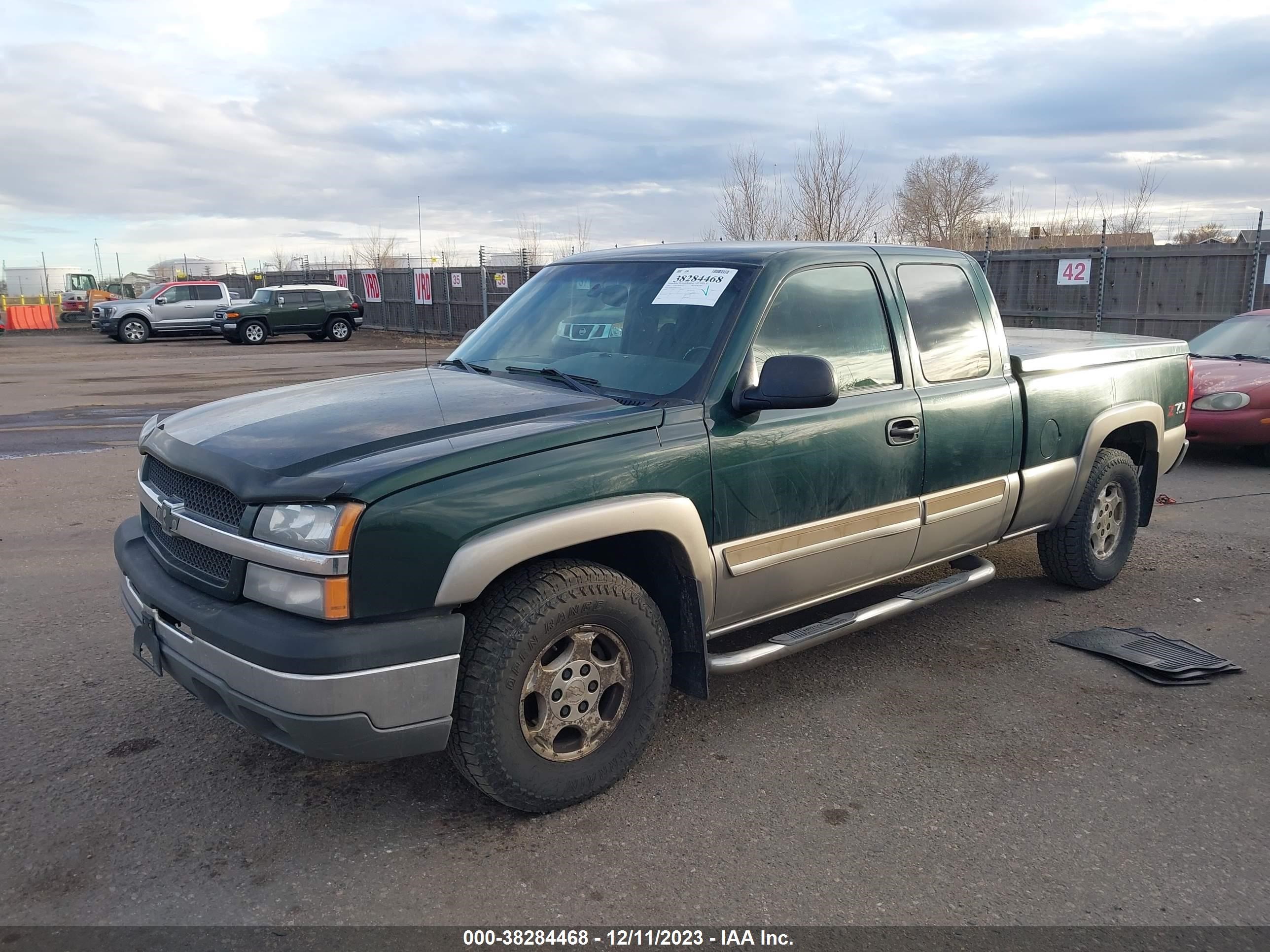 Photo 1 VIN: 1GCEK19T03Z143193 - CHEVROLET SILVERADO 