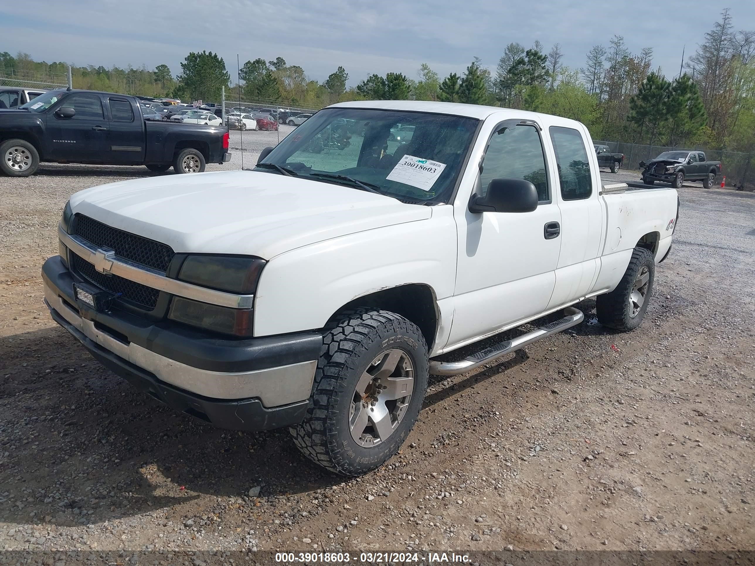 Photo 1 VIN: 1GCEK19T04E308541 - CHEVROLET SILVERADO 