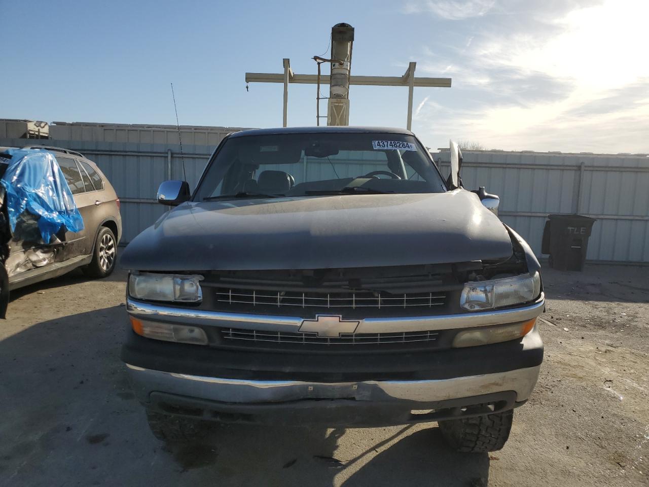 Photo 4 VIN: 1GCEK19T0YE304396 - CHEVROLET SILVERADO 