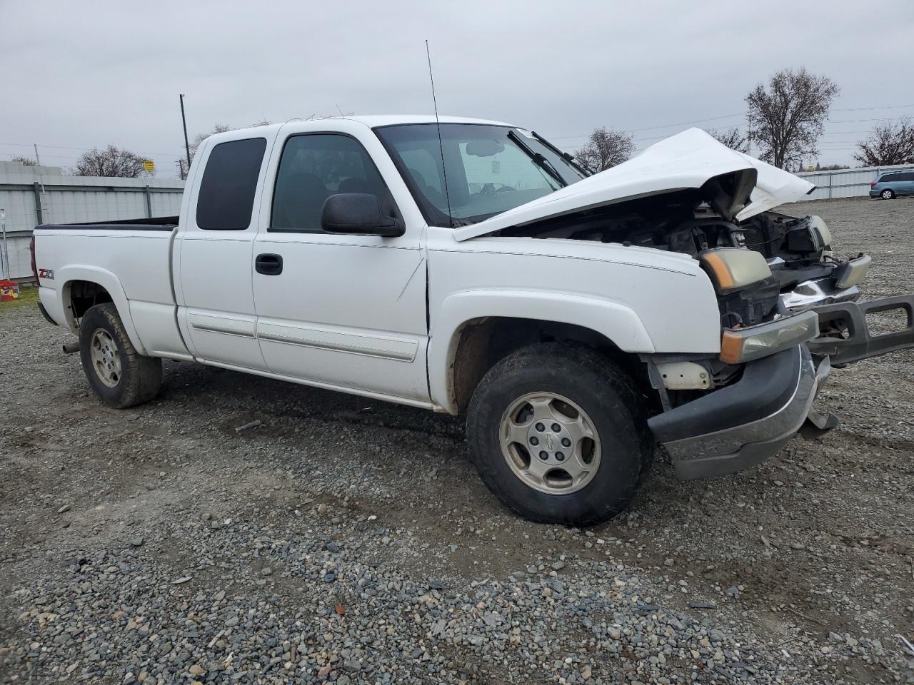 Photo 3 VIN: 1GCEK19T14E257258 - CHEVROLET SILVERADO 