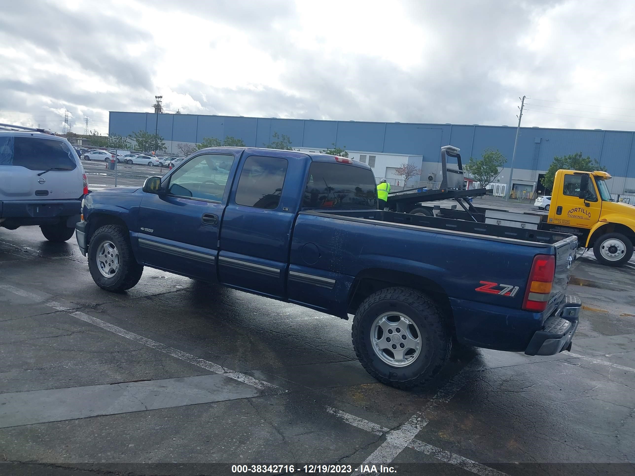 Photo 2 VIN: 1GCEK19T1XE133415 - CHEVROLET SILVERADO 