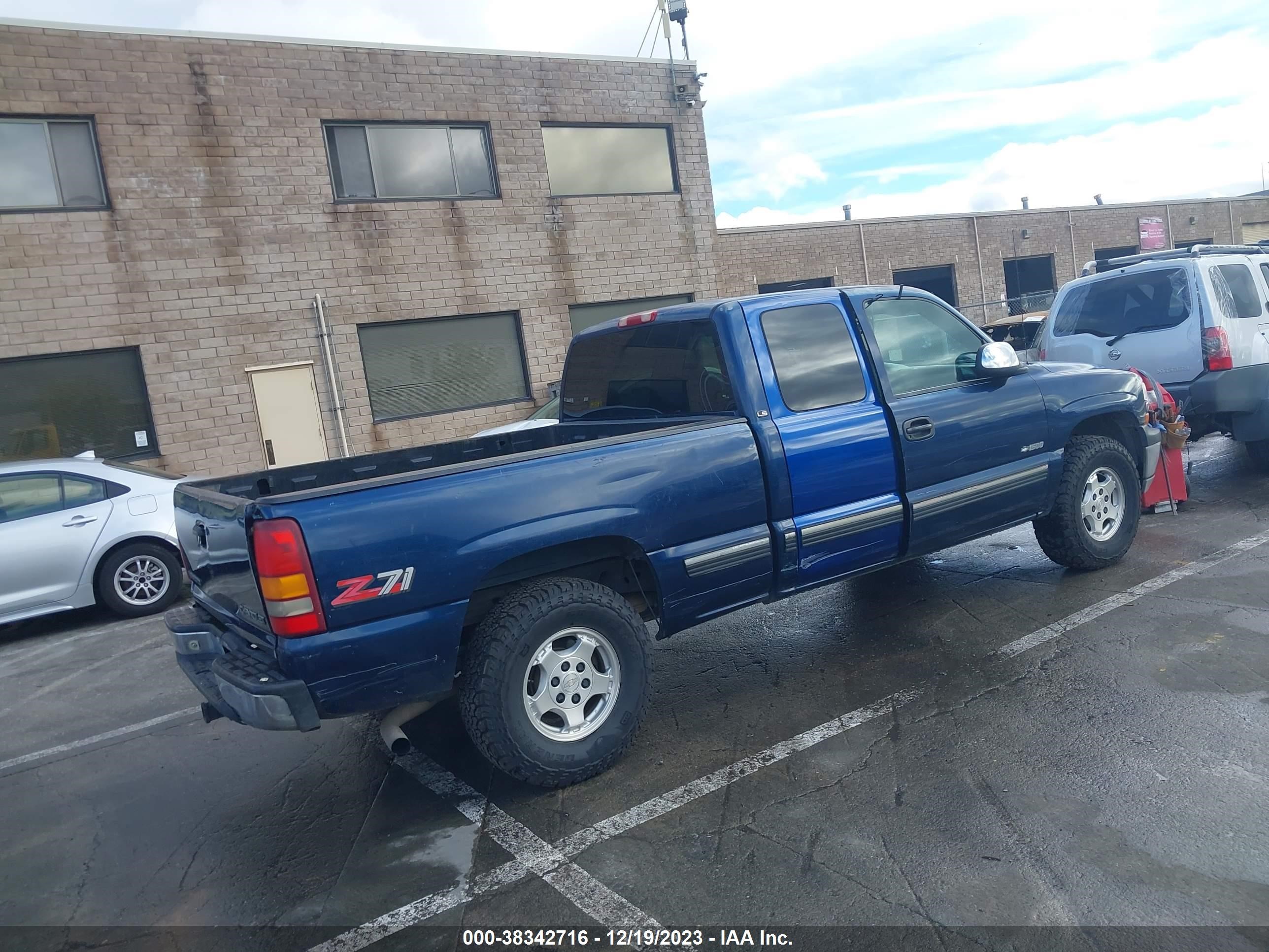 Photo 3 VIN: 1GCEK19T1XE133415 - CHEVROLET SILVERADO 