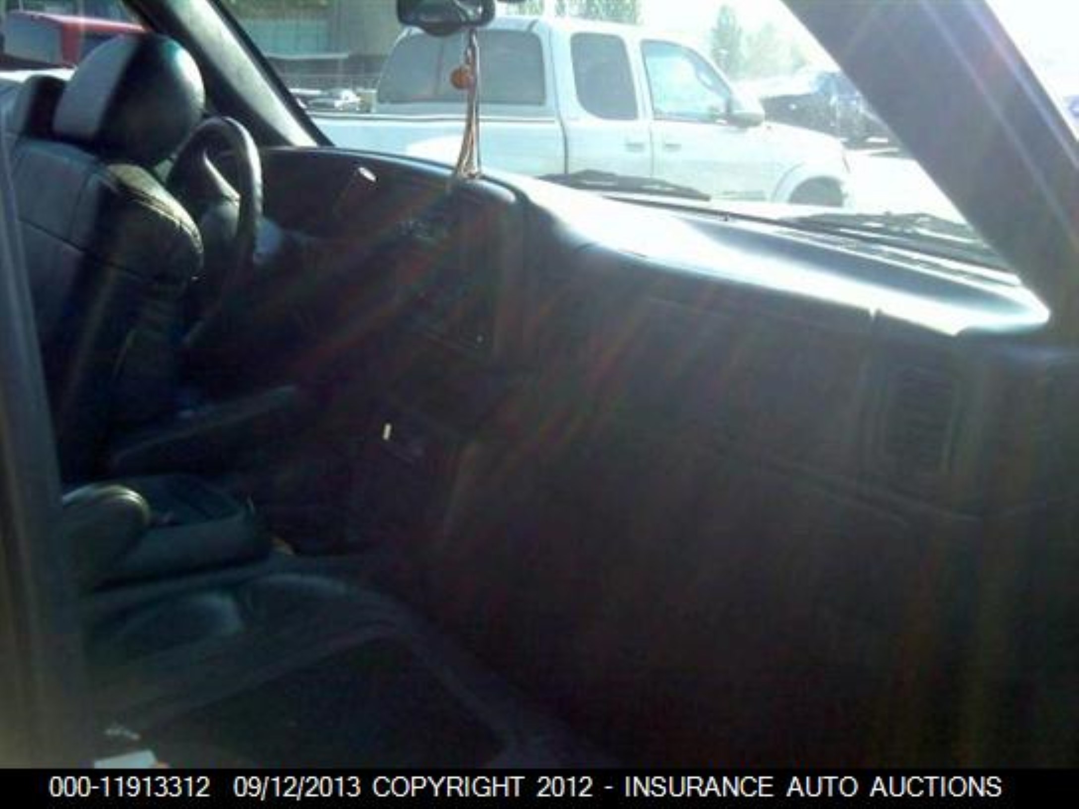 Photo 4 VIN: 1GCEK19T1XE143135 - CHEVROLET SILVERADO 