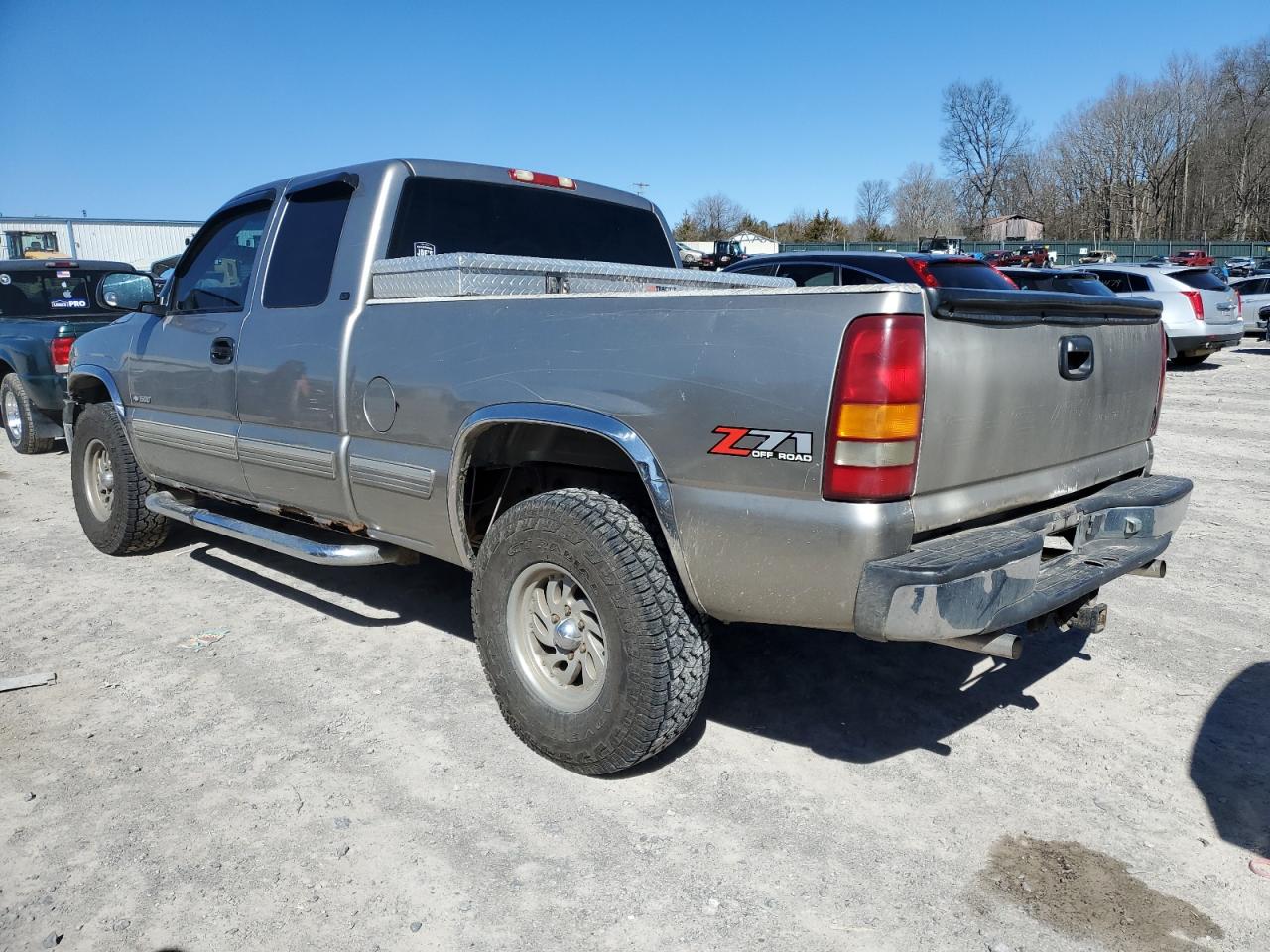 Photo 1 VIN: 1GCEK19T1YE221995 - CHEVROLET SILVERADO 