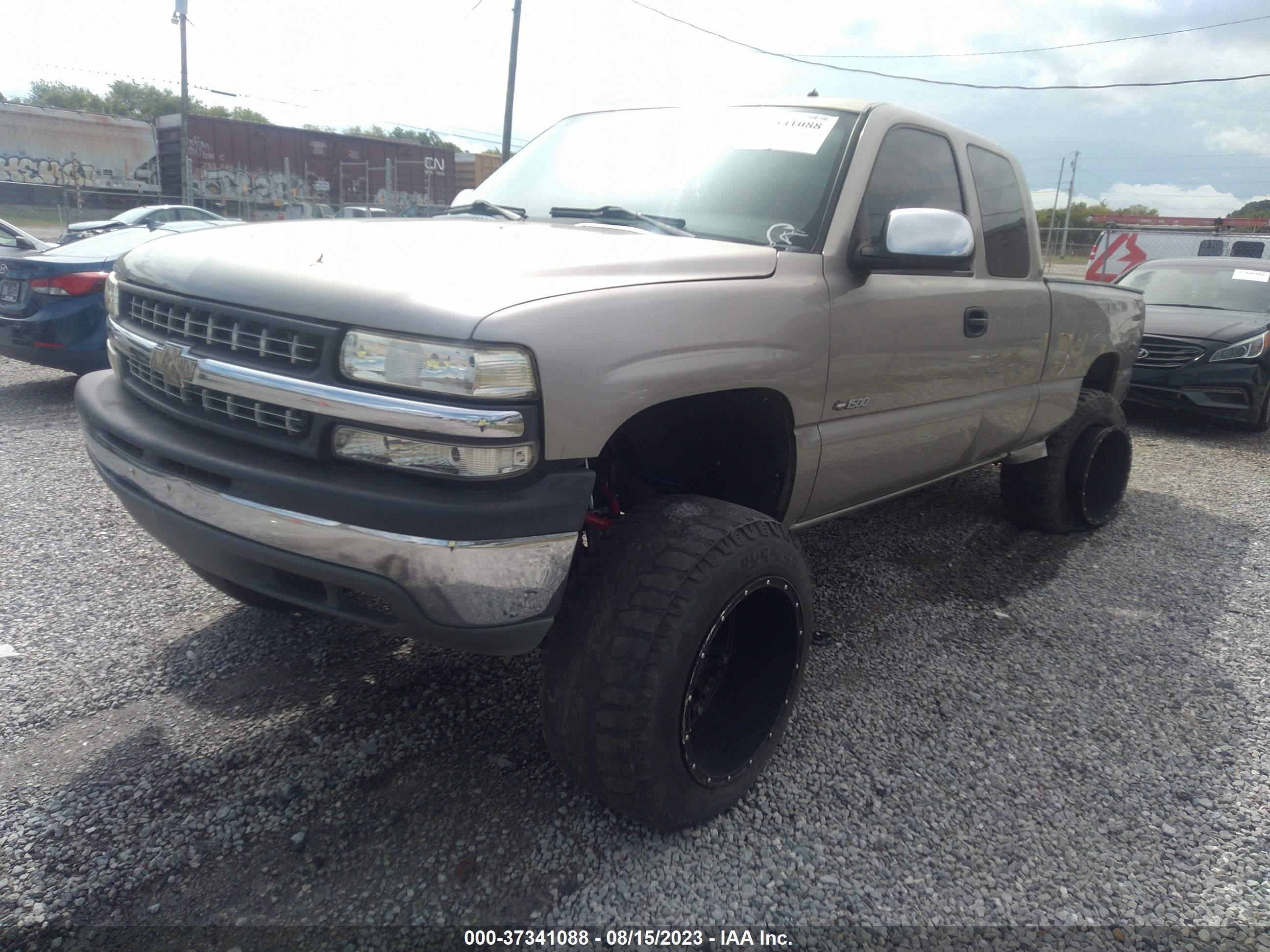 Photo 1 VIN: 1GCEK19T22E184298 - CHEVROLET SILVERADO 