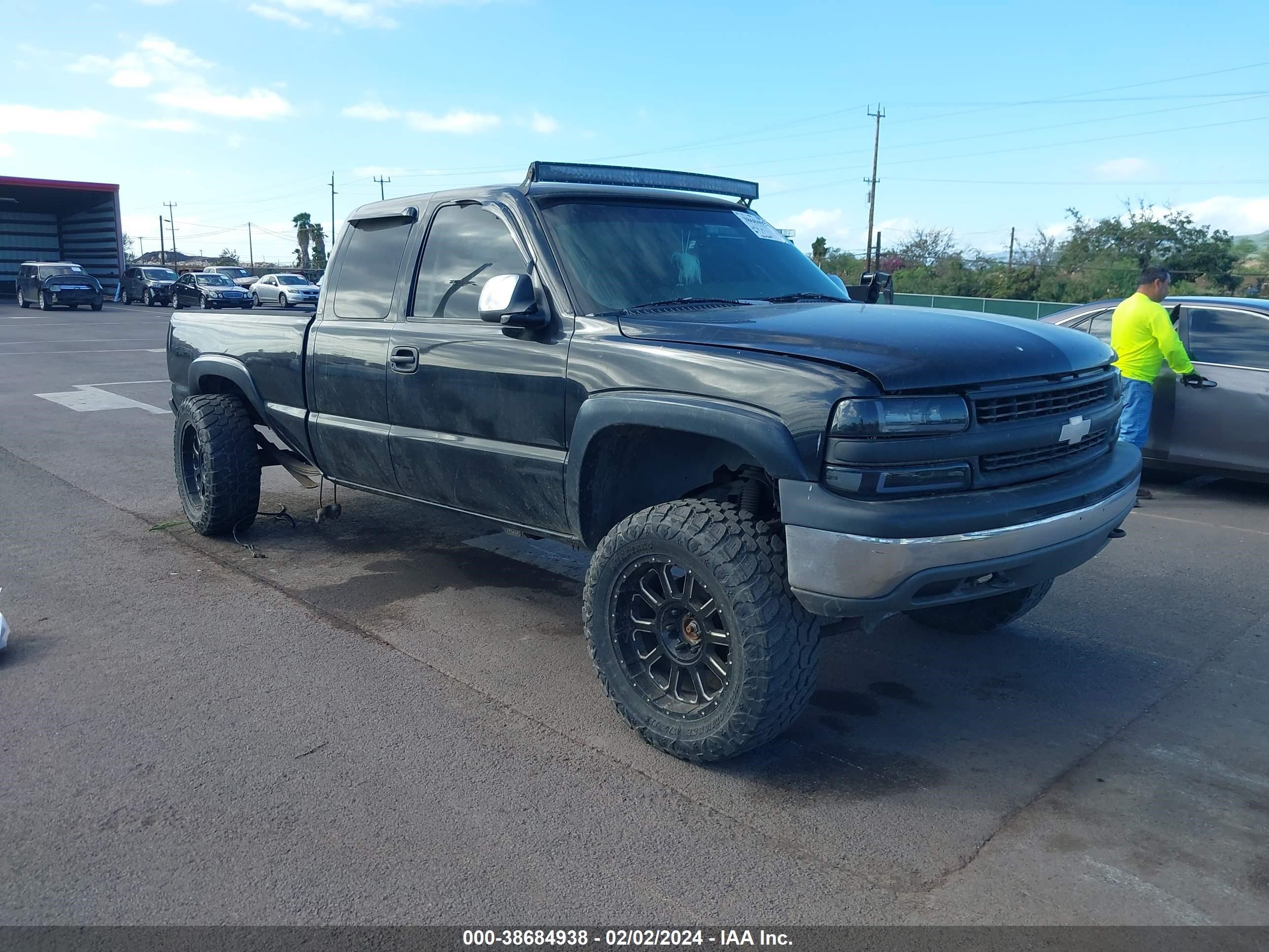 Photo 0 VIN: 1GCEK19T2YE174301 - CHEVROLET SILVERADO 