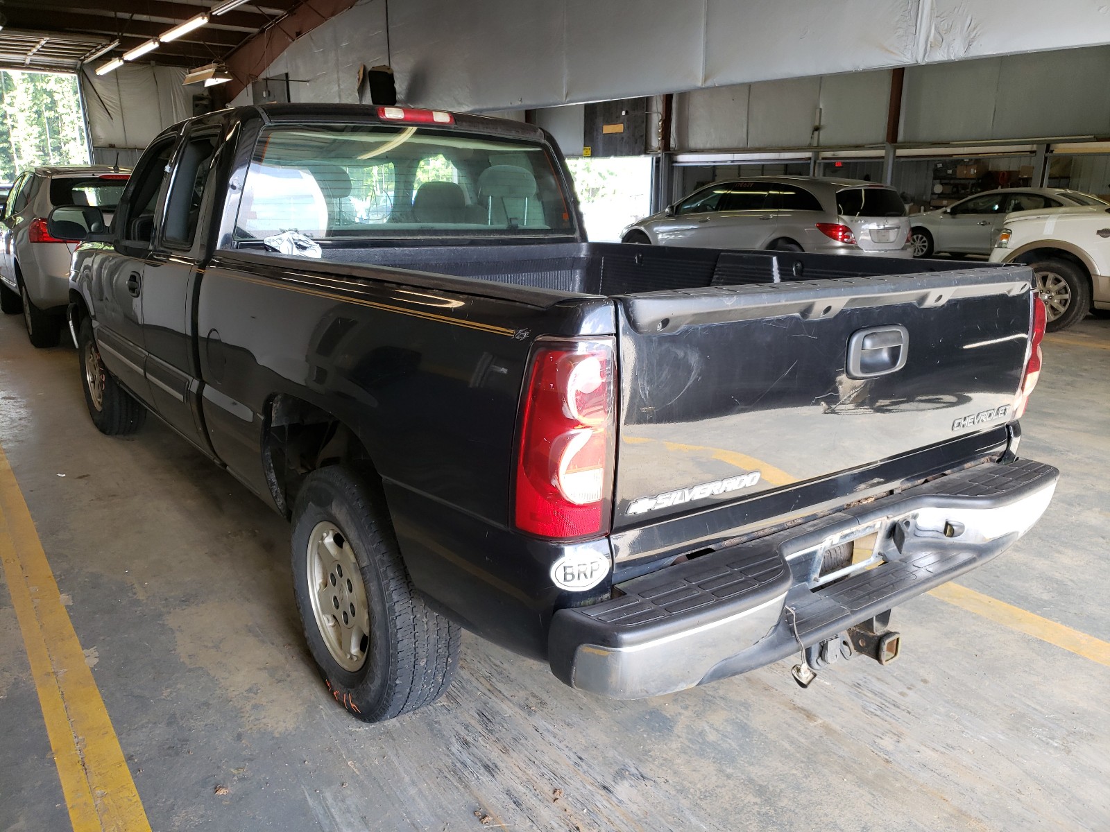 Photo 2 VIN: 1GCEK19T34Z102073 - CHEVROLET SILVERADO 