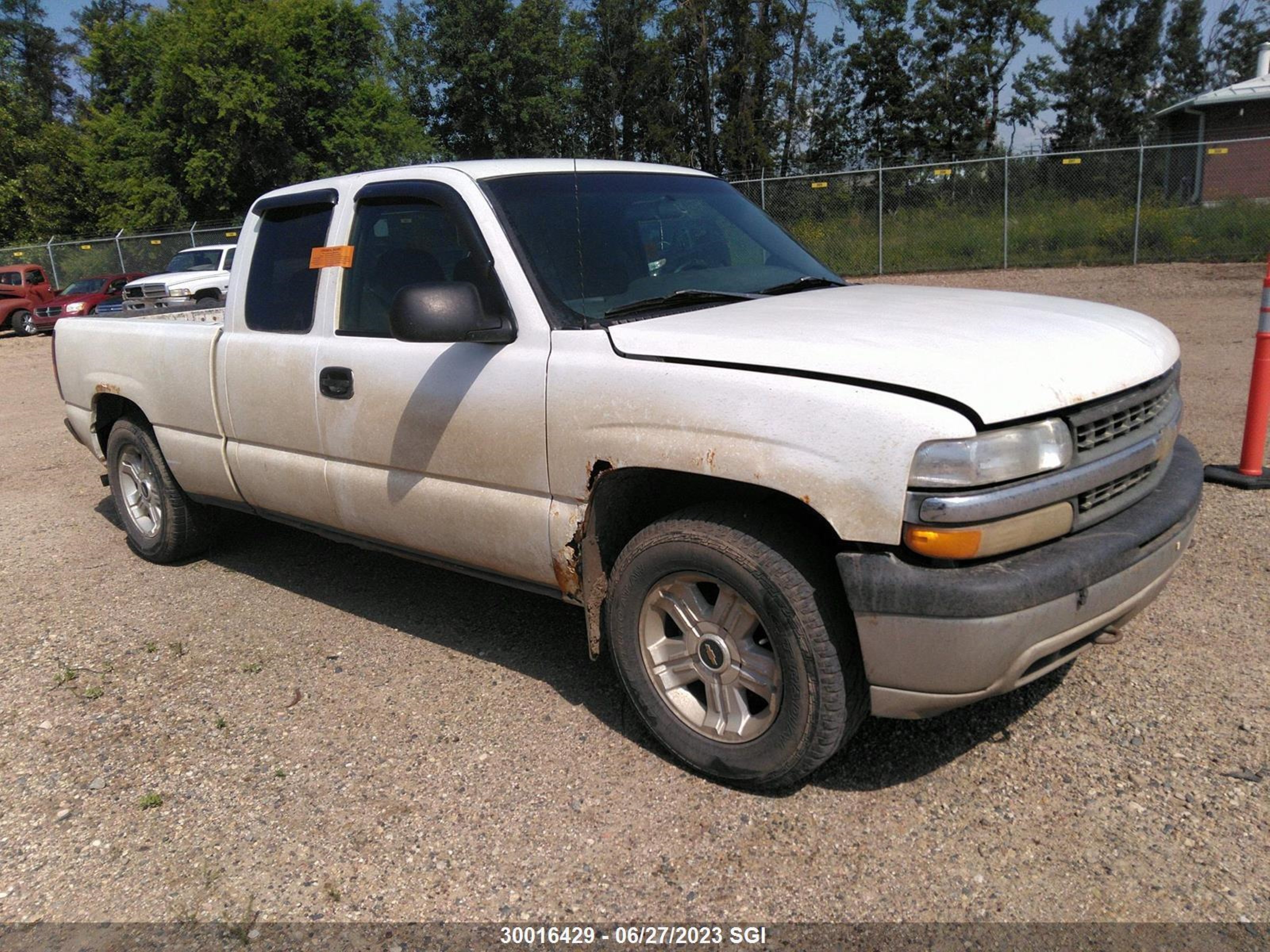 Photo 0 VIN: 1GCEK19T3YE270664 - CHEVROLET SILVERADO 