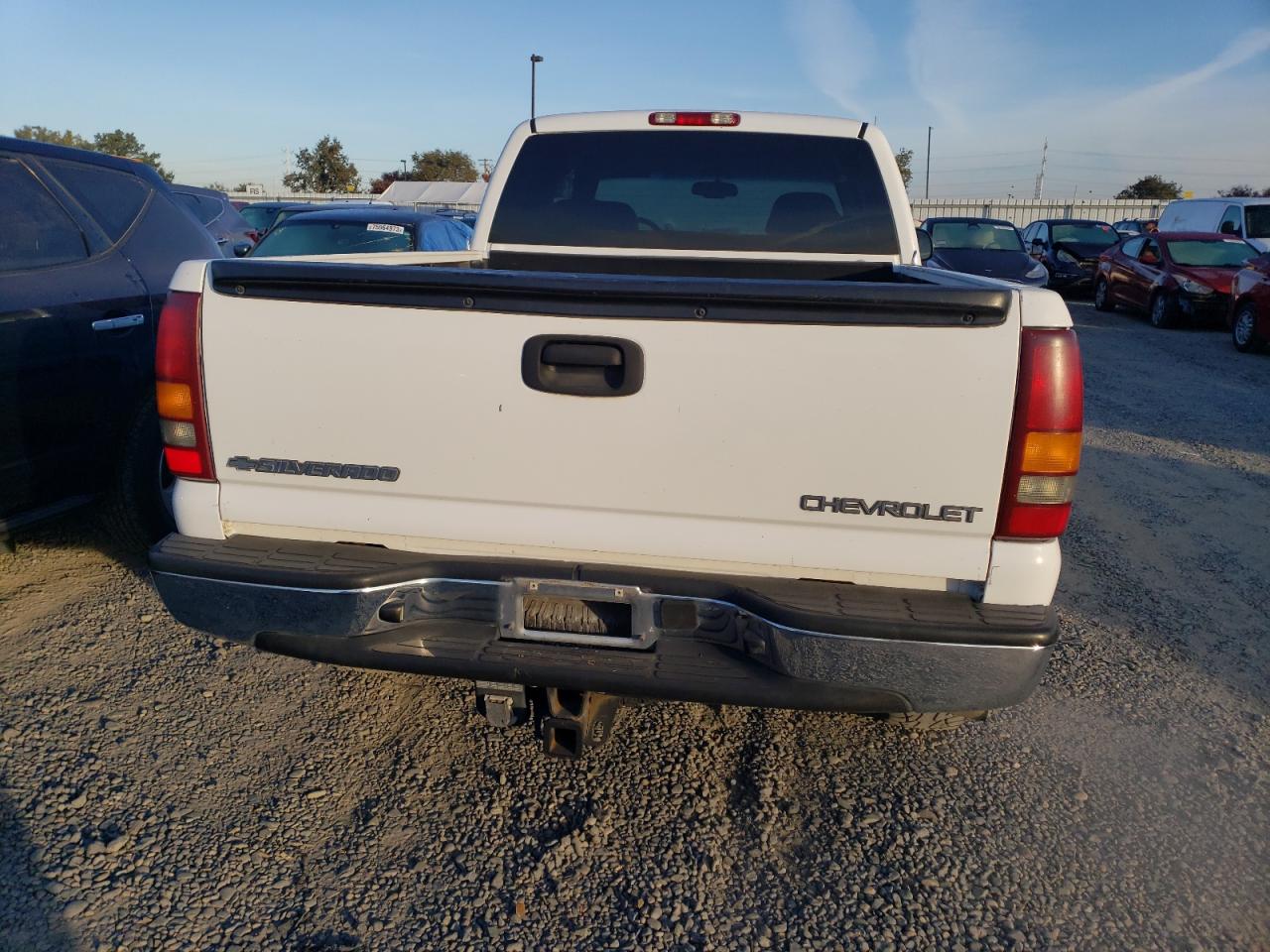 Photo 5 VIN: 1GCEK19T52E205869 - CHEVROLET SILVERADO 