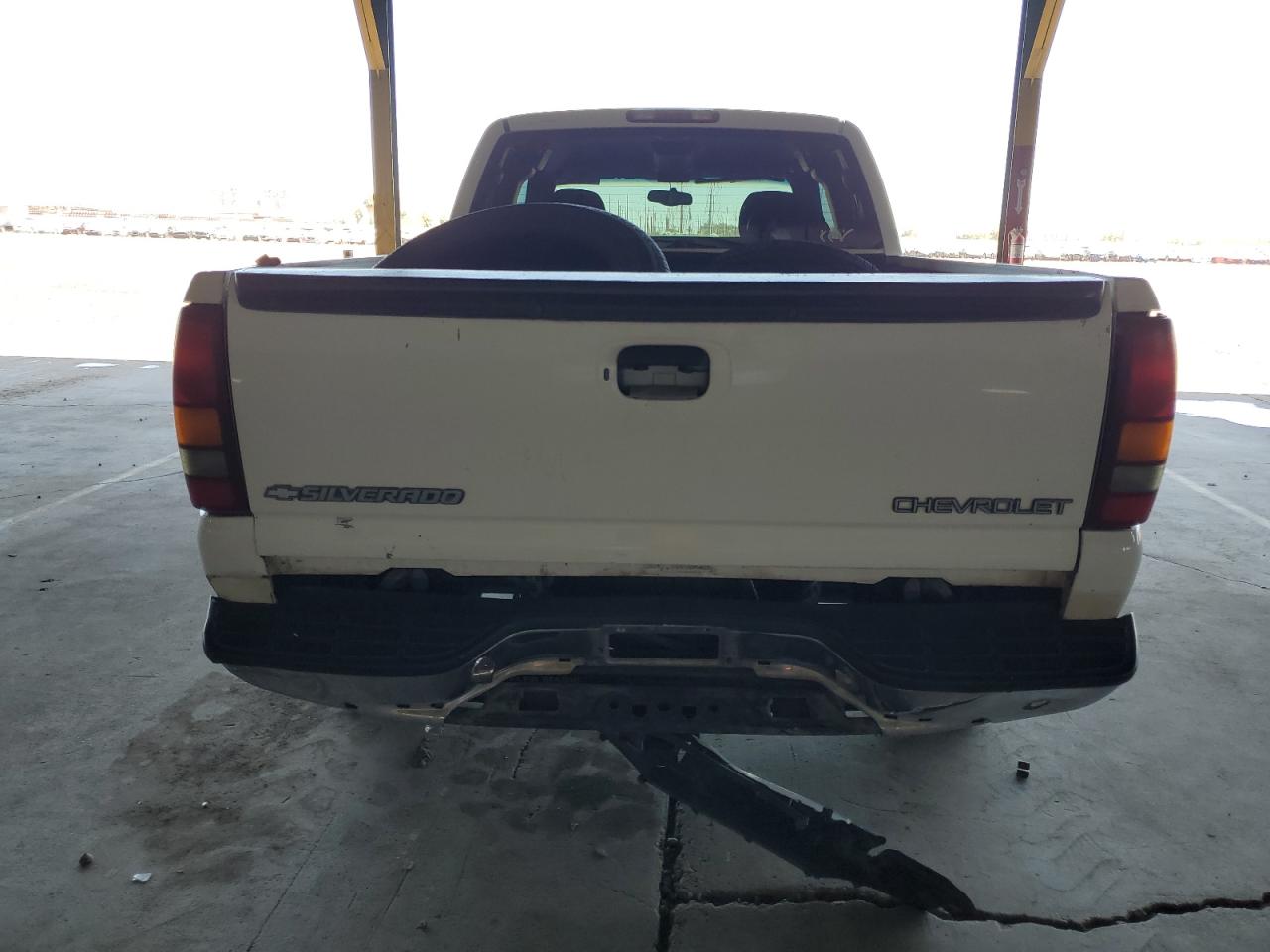 Photo 5 VIN: 1GCEK19T5YE433914 - CHEVROLET SILVERADO 