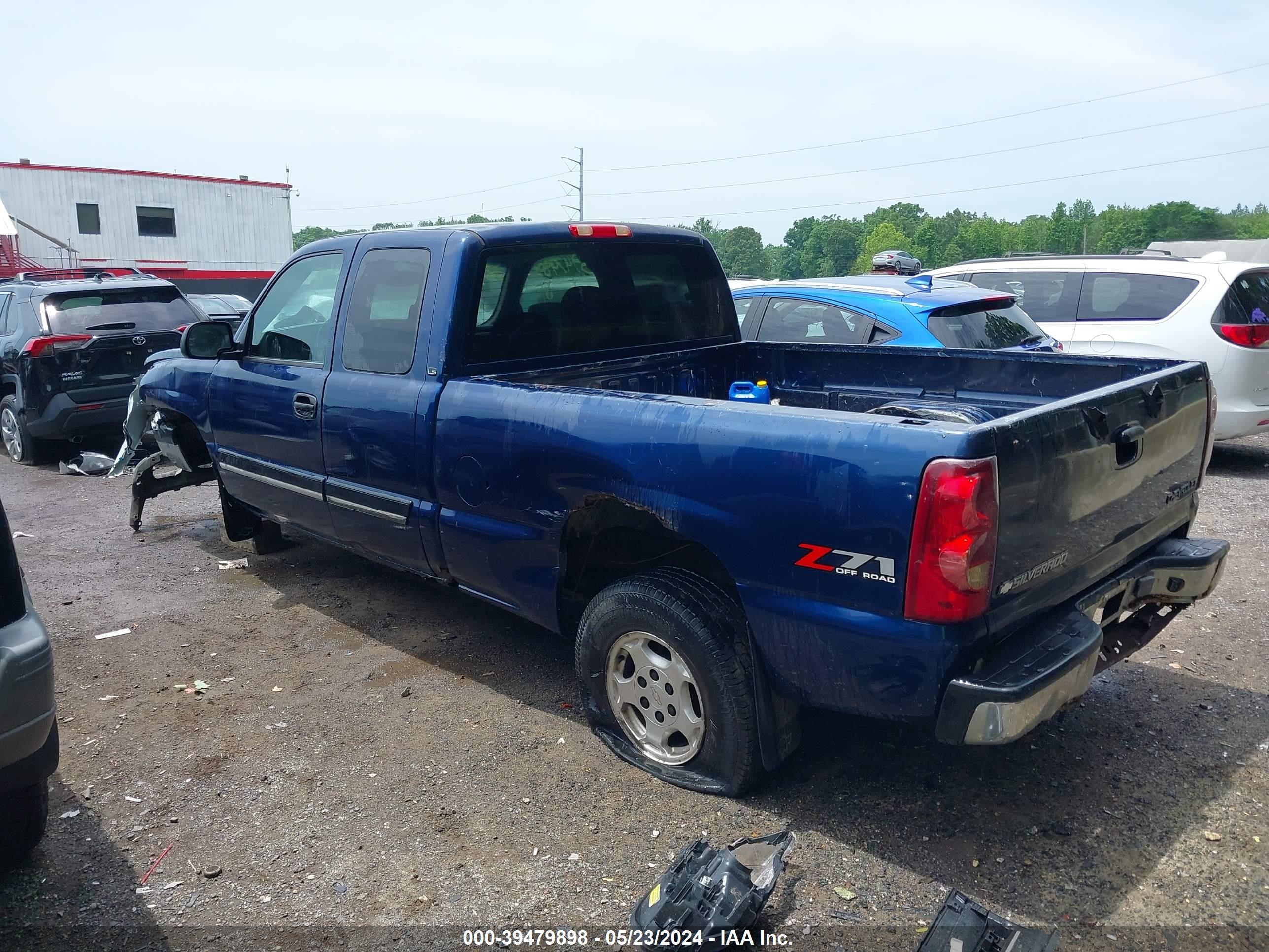 Photo 2 VIN: 1GCEK19T63E293610 - CHEVROLET SILVERADO 