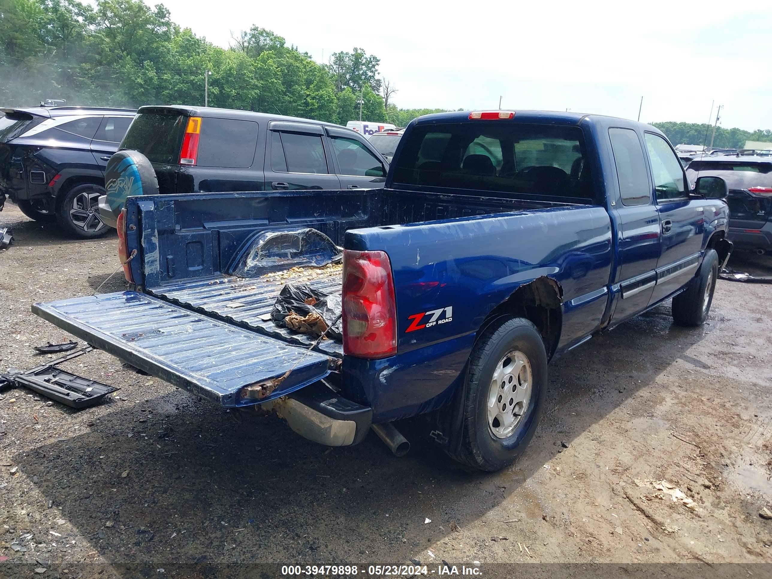 Photo 3 VIN: 1GCEK19T63E293610 - CHEVROLET SILVERADO 