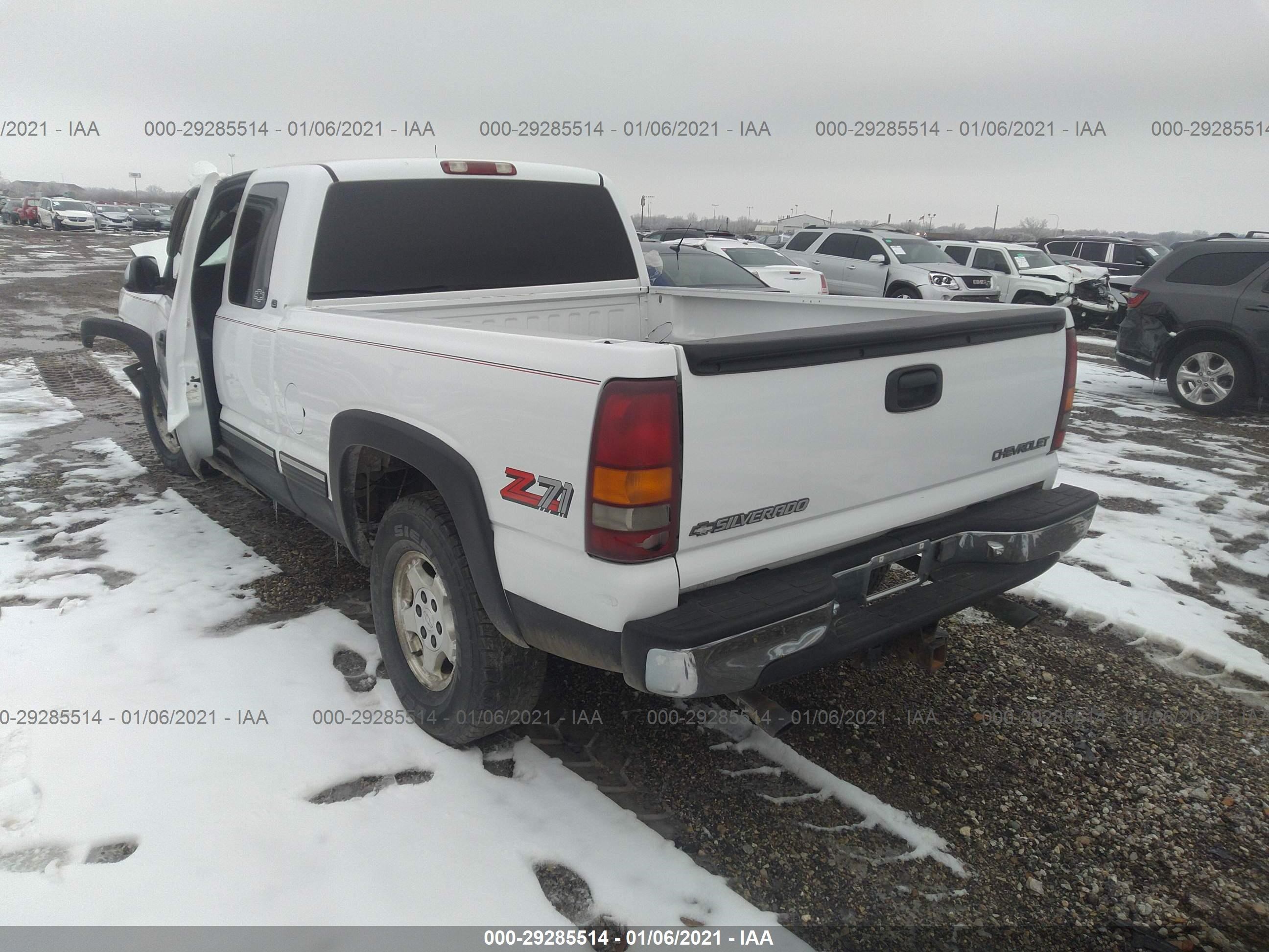 Photo 2 VIN: 1GCEK19T7XZ188119 - CHEVROLET SILVERADO 