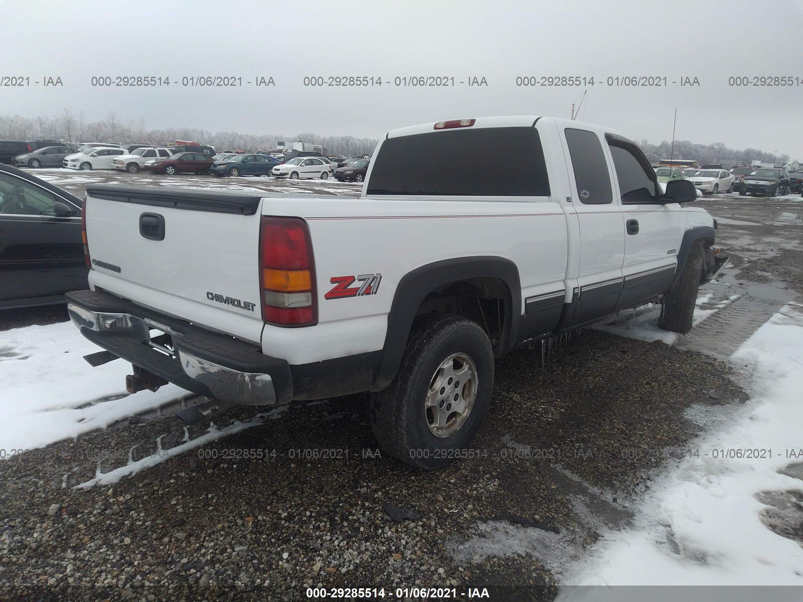 Photo 3 VIN: 1GCEK19T7XZ188119 - CHEVROLET SILVERADO 