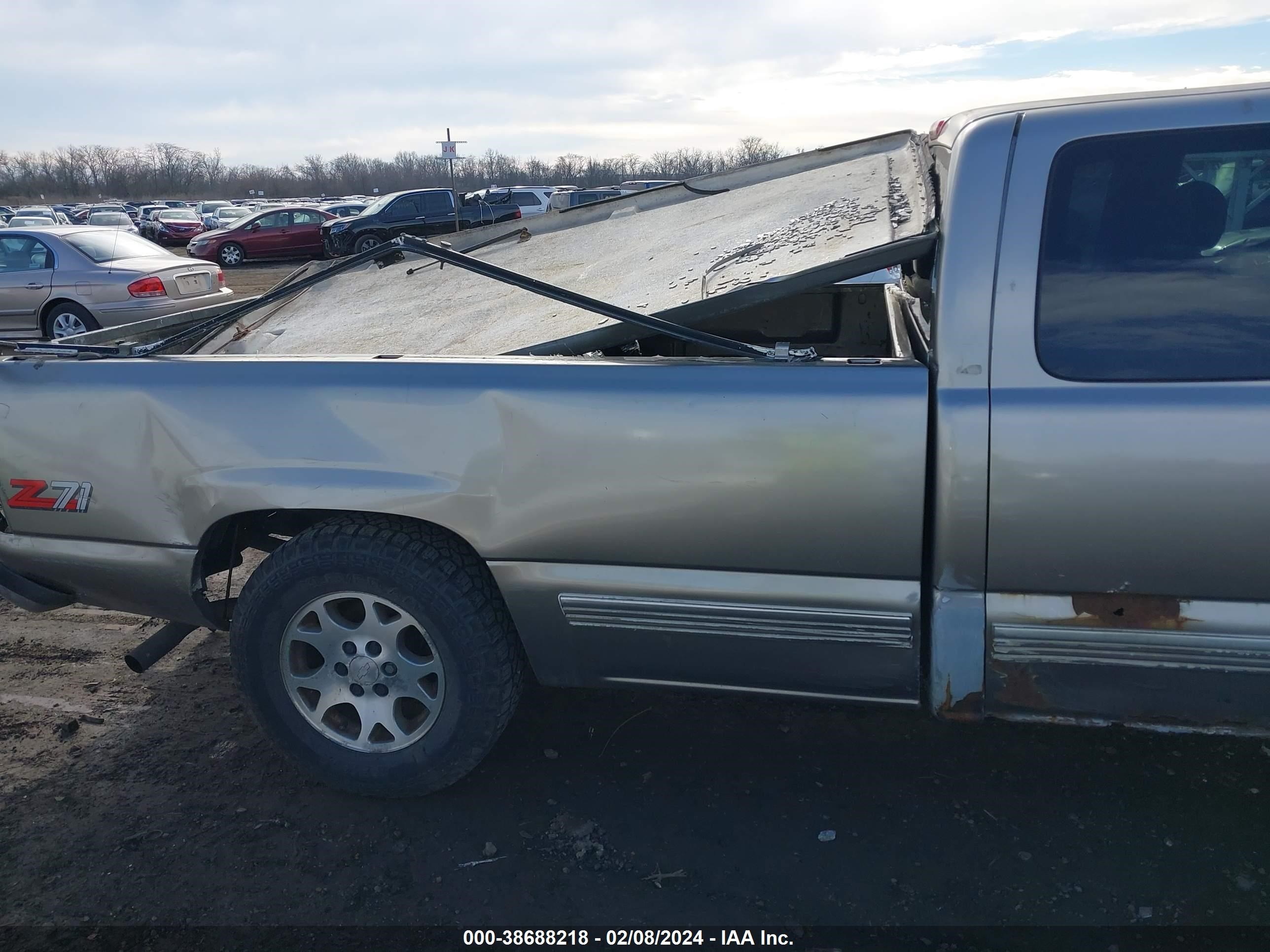 Photo 16 VIN: 1GCEK19T8XE189531 - CHEVROLET SILVERADO 