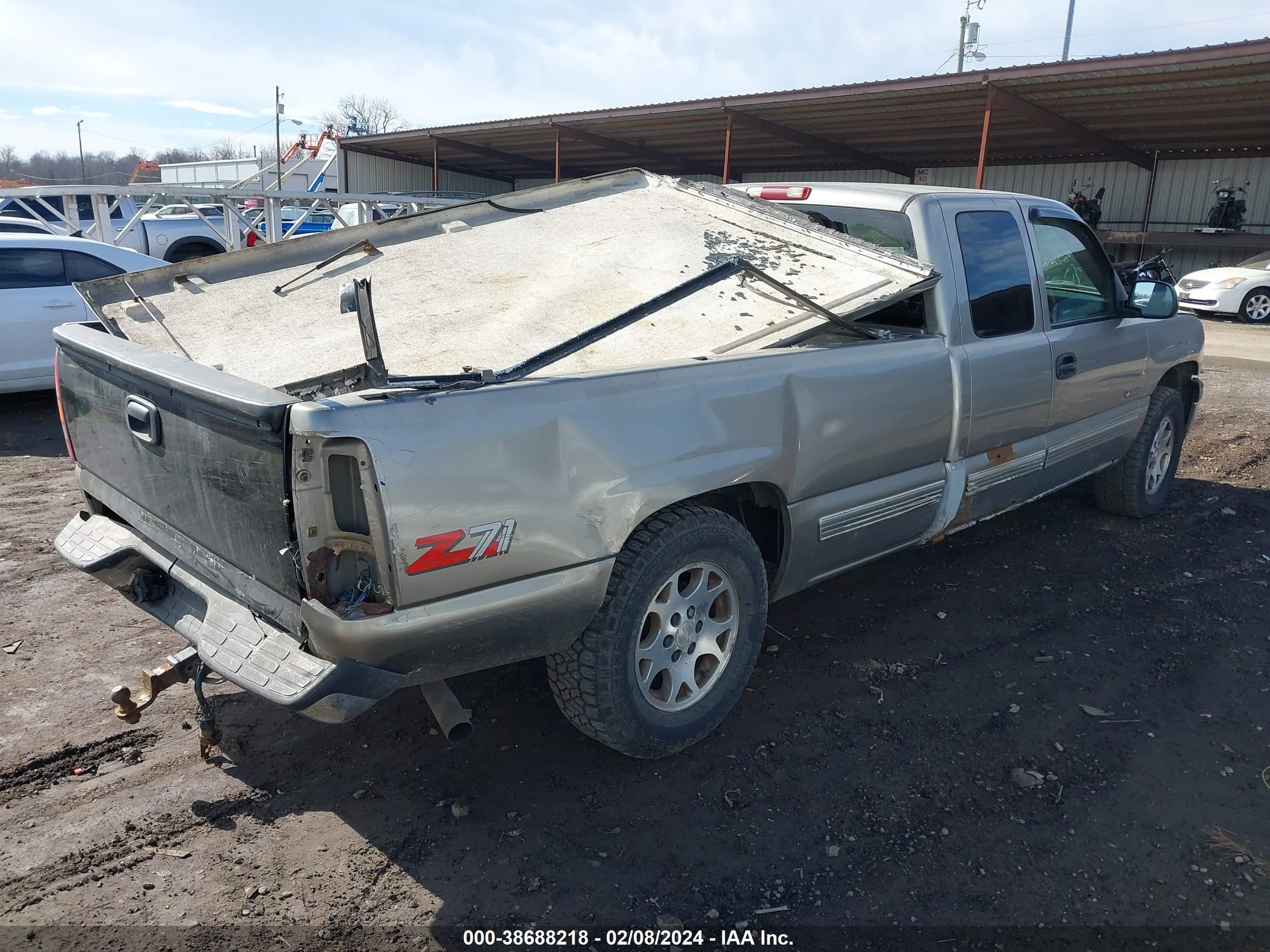 Photo 3 VIN: 1GCEK19T8XE189531 - CHEVROLET SILVERADO 