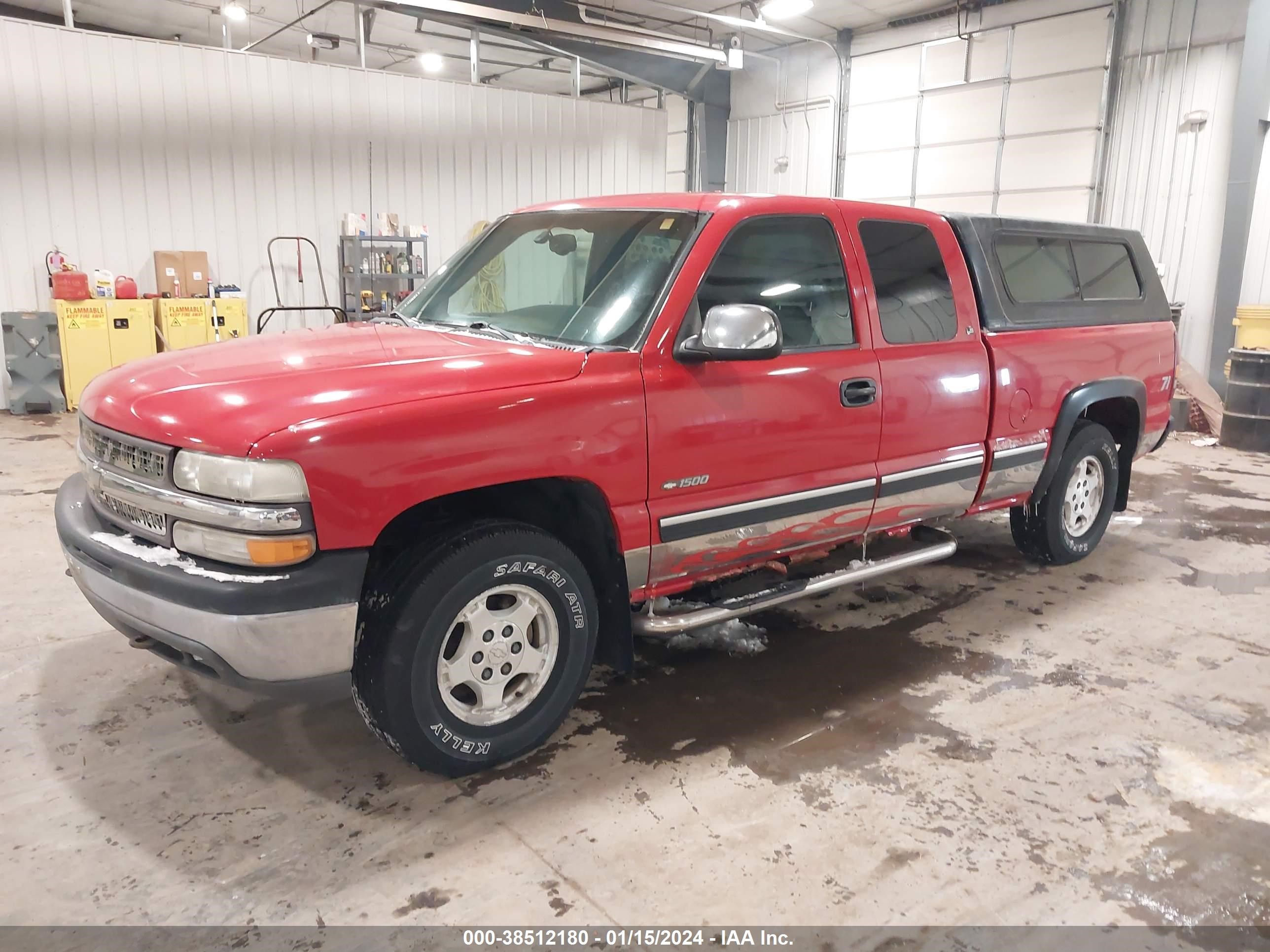 Photo 1 VIN: 1GCEK19T8XZ192860 - CHEVROLET SILVERADO 