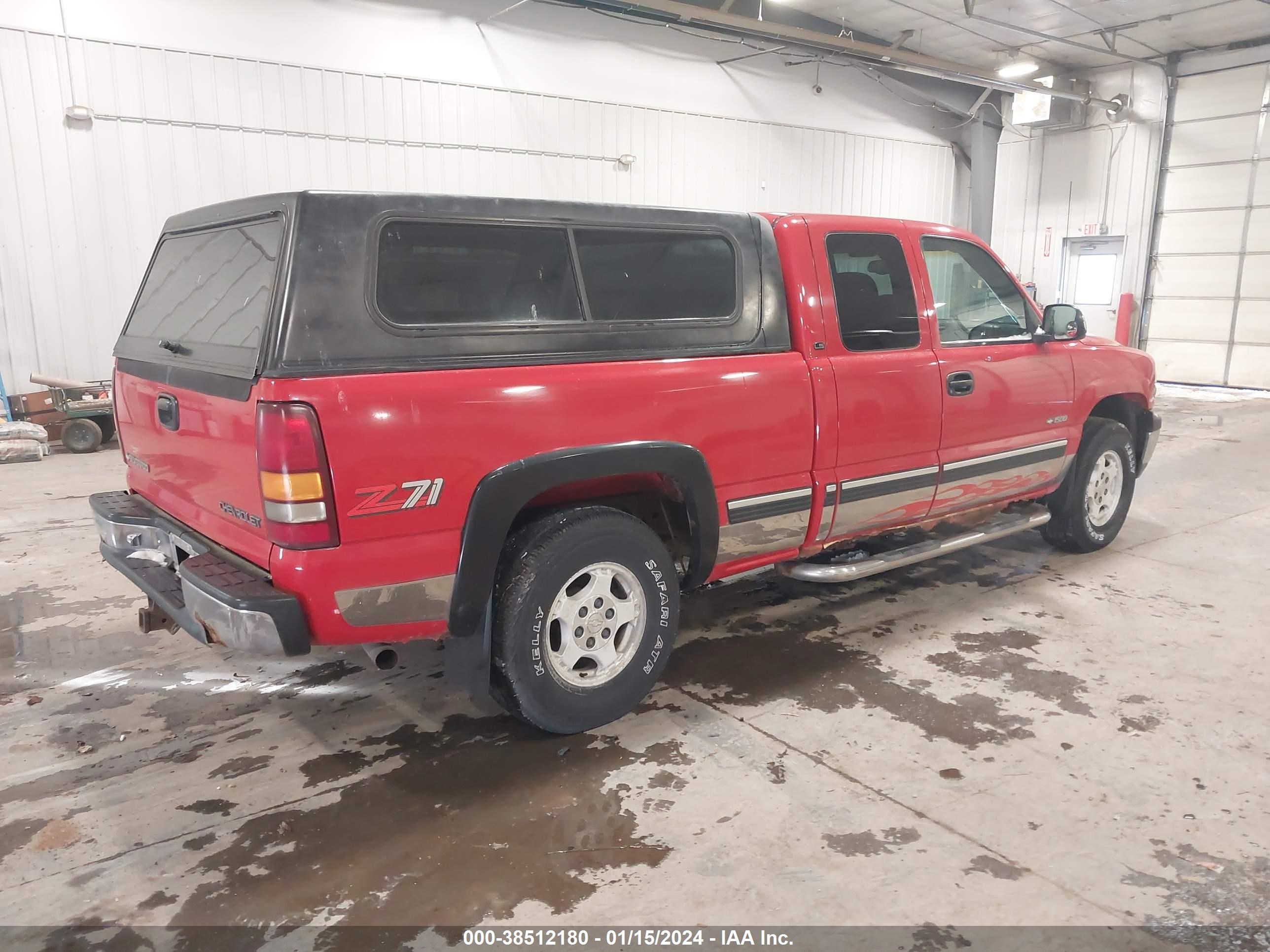 Photo 3 VIN: 1GCEK19T8XZ192860 - CHEVROLET SILVERADO 