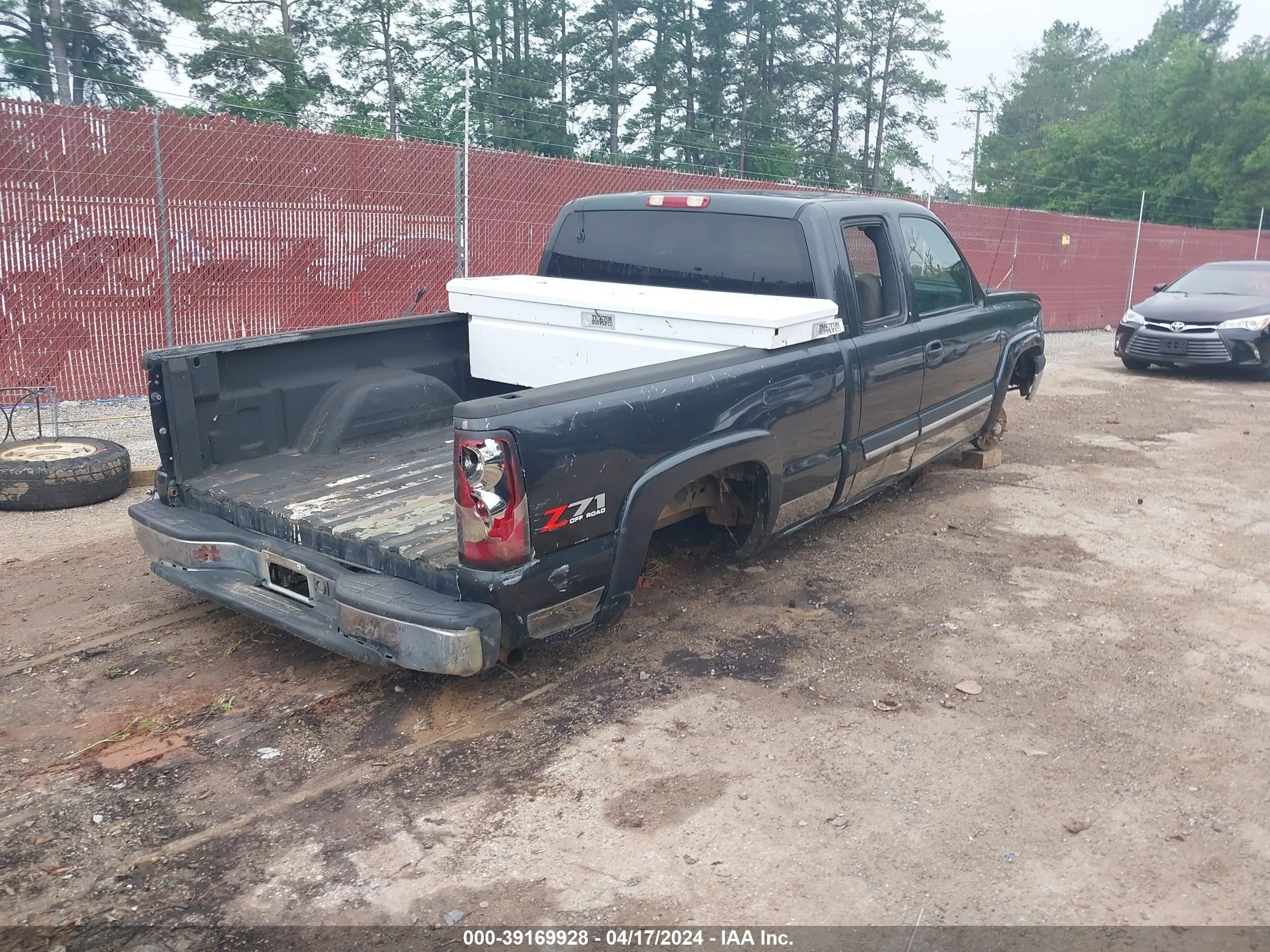 Photo 3 VIN: 1GCEK19T93E178760 - CHEVROLET SILVERADO 