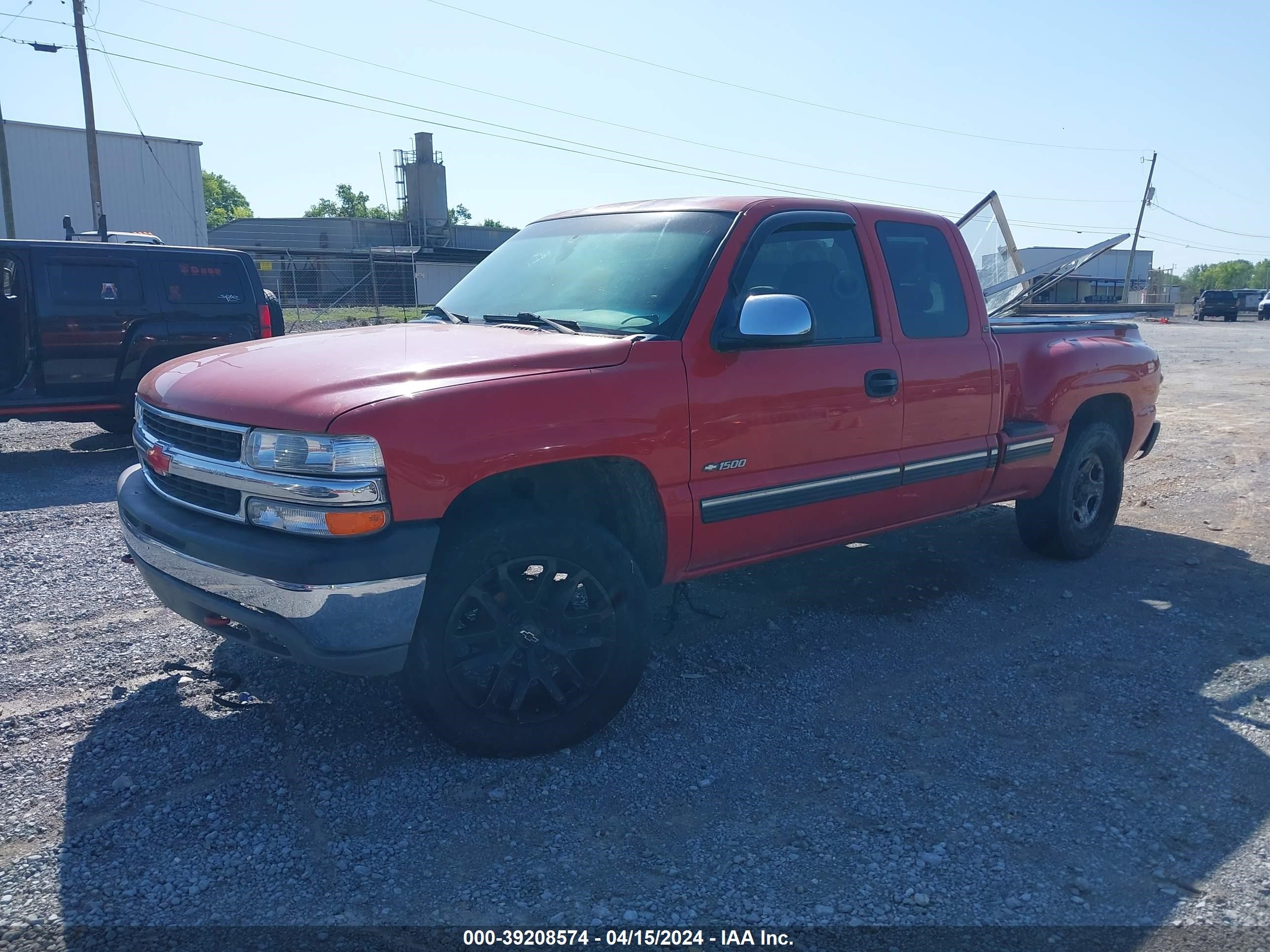 Photo 1 VIN: 1GCEK19T9YZ302459 - CHEVROLET SILVERADO 