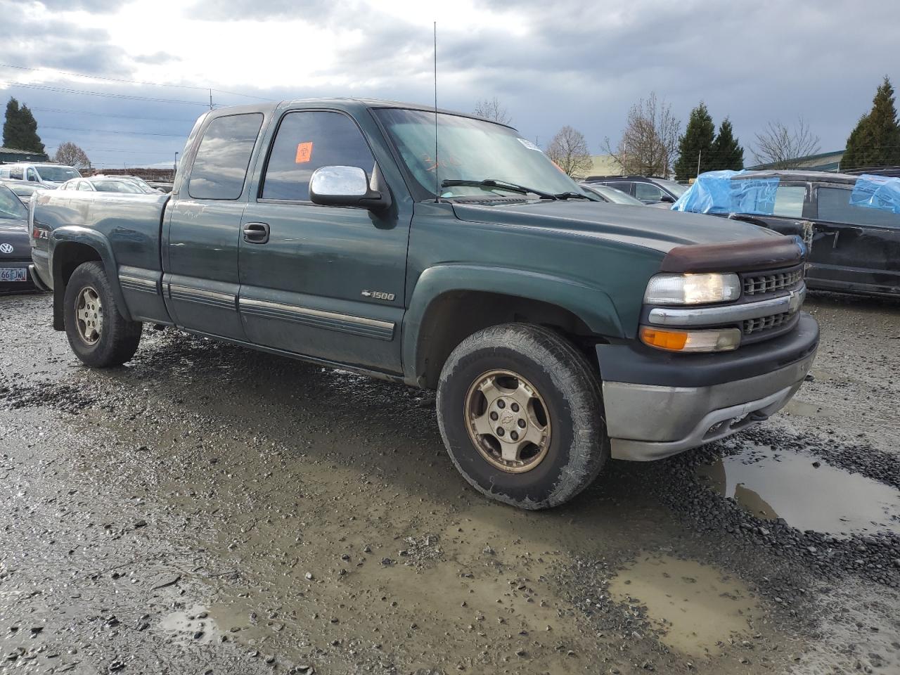 Photo 3 VIN: 1GCEK19TX1E124803 - CHEVROLET SILVERADO 