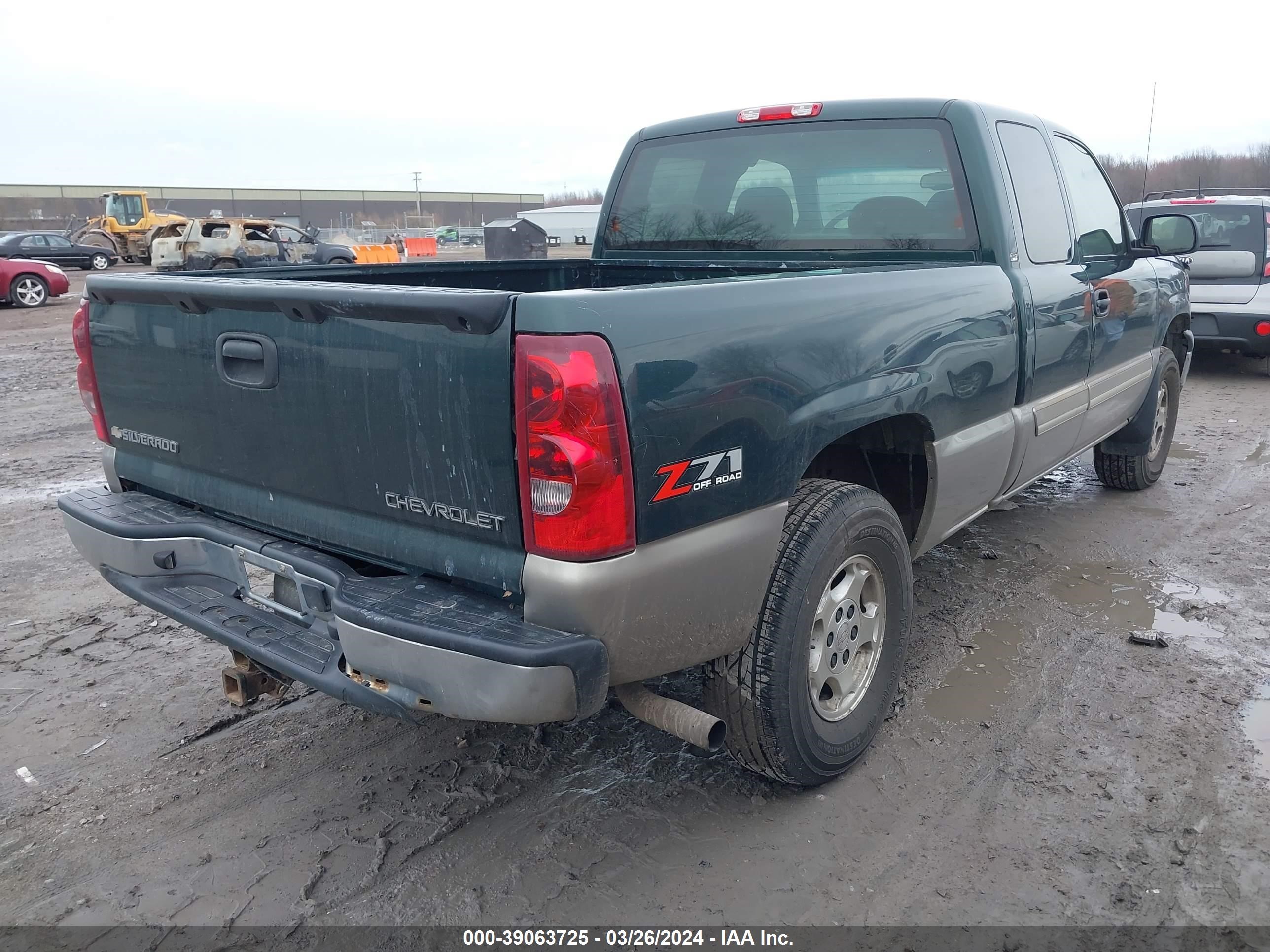 Photo 3 VIN: 1GCEK19TX3Z137854 - CHEVROLET SILVERADO 