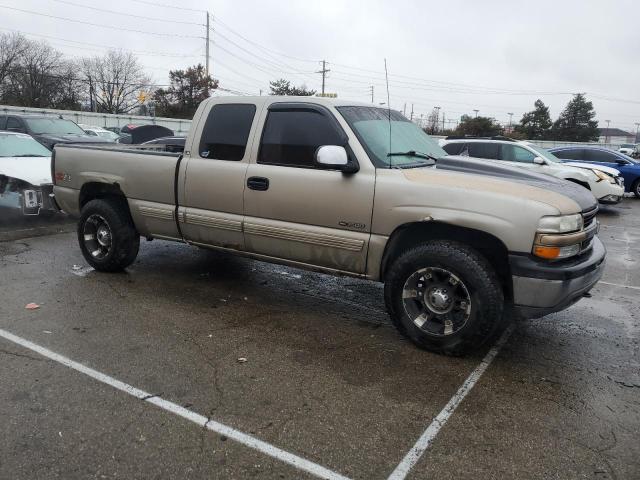 Photo 3 VIN: 1GCEK19TXYE359986 - CHEVROLET SILVERADO 