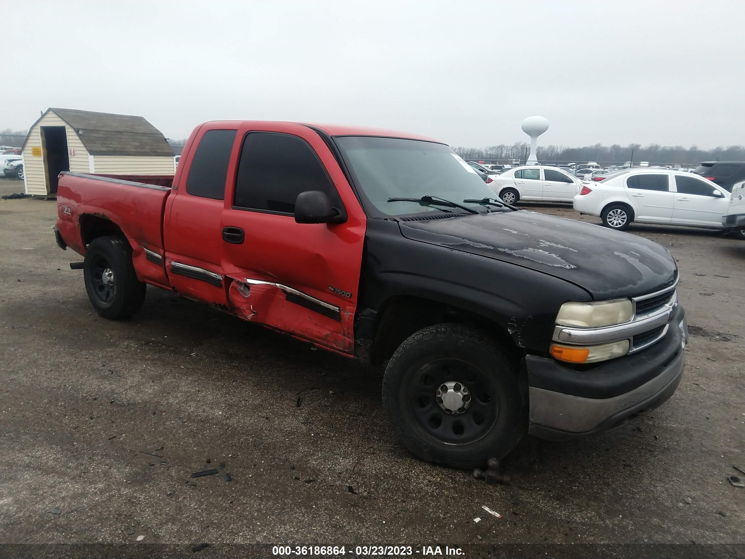 Photo 0 VIN: 1GCEK19TXYE380658 - CHEVROLET SILVERADO 