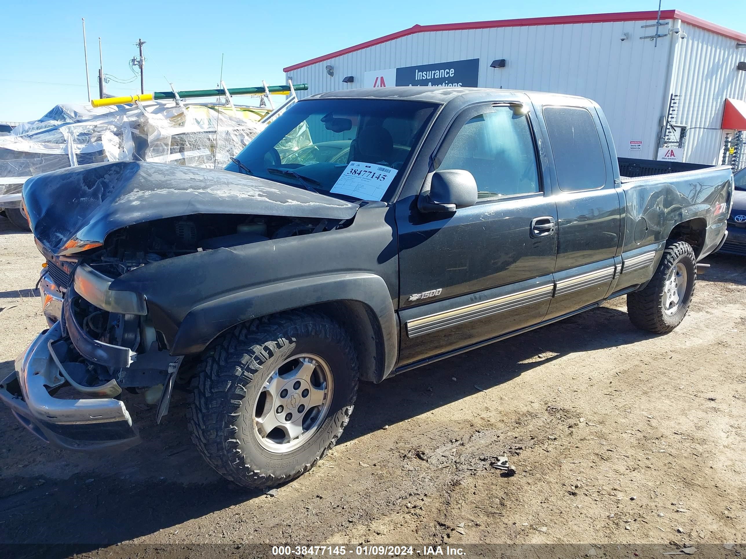 Photo 1 VIN: 1GCEK19TXYZ284912 - CHEVROLET SILVERADO 