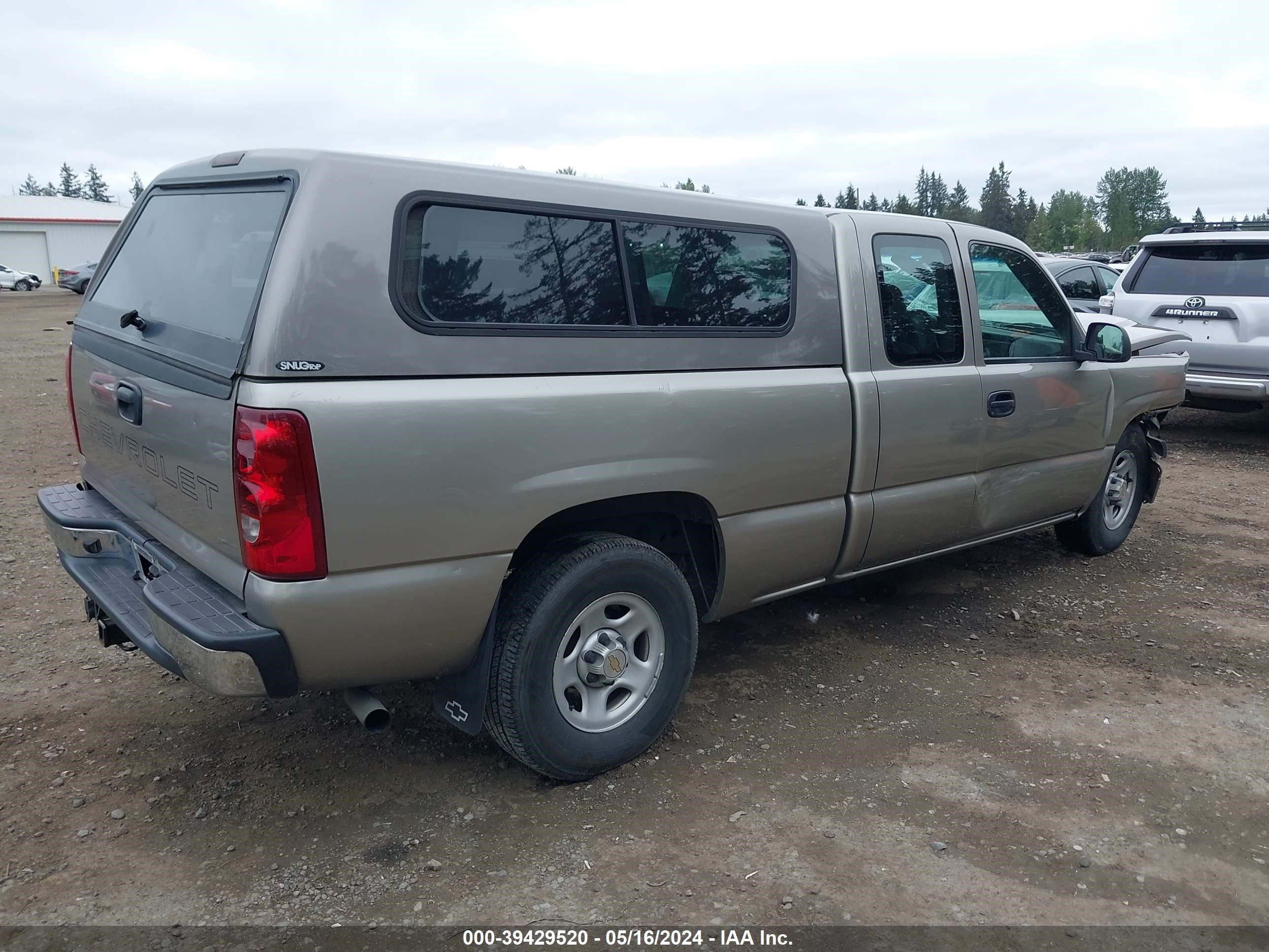 Photo 3 VIN: 1GCEK19V03E343581 - CHEVROLET SILVERADO 