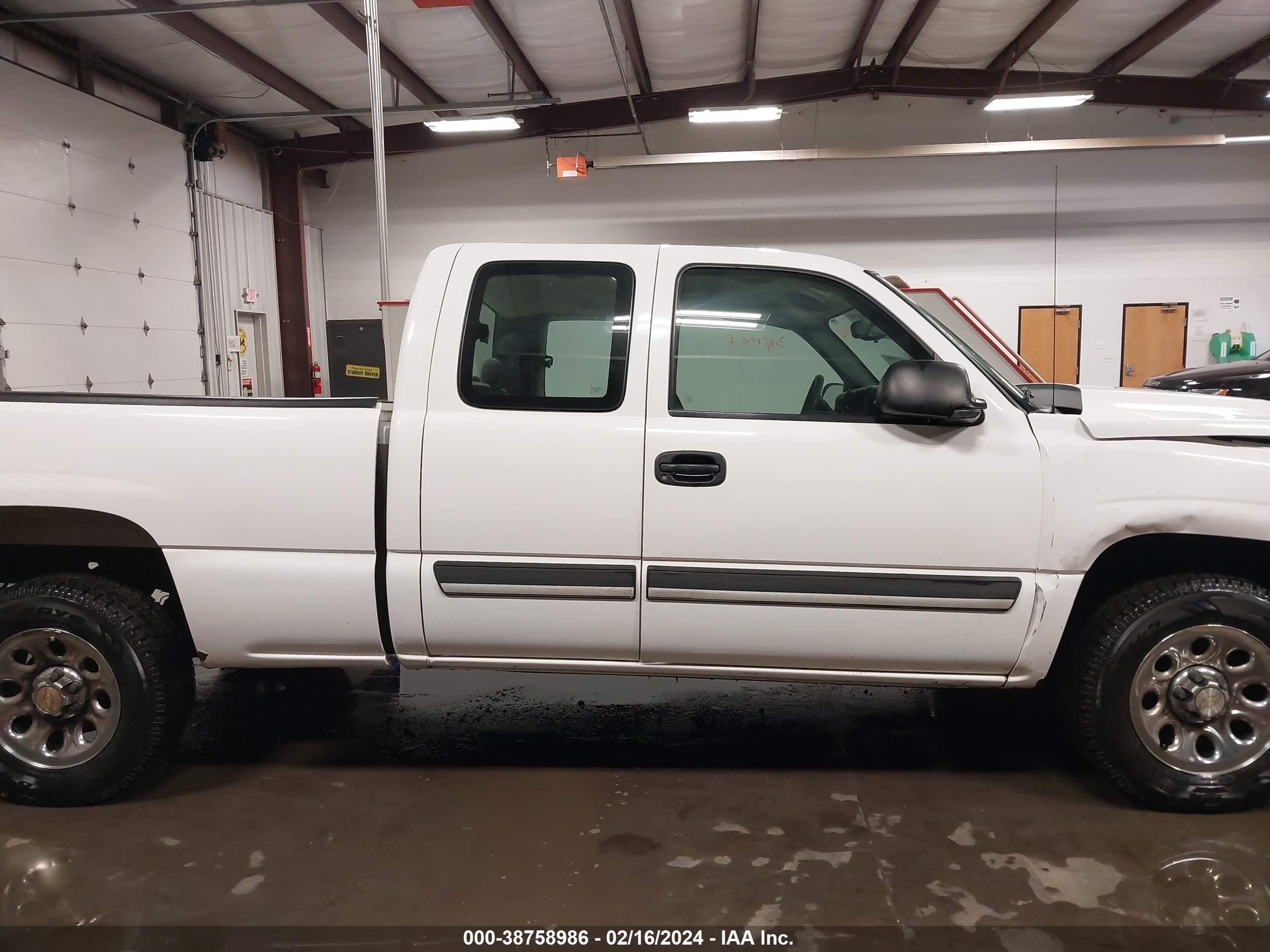 Photo 13 VIN: 1GCEK19V16Z280407 - CHEVROLET SILVERADO 